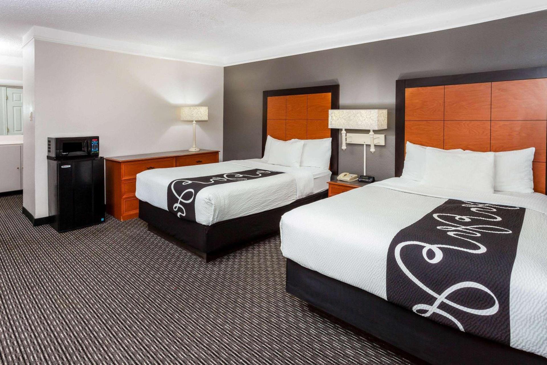 La Quinta Inn by Wyndham Laredo I-35 photo 27