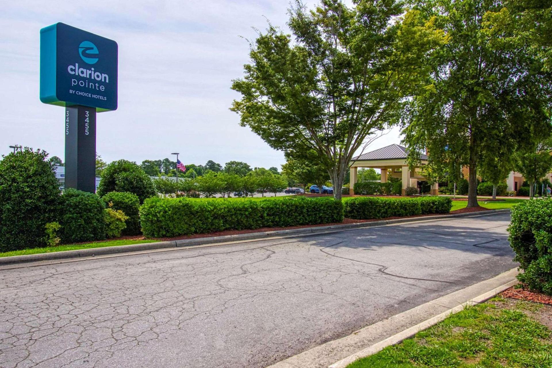 Clarion Pointe New Bern photo 3