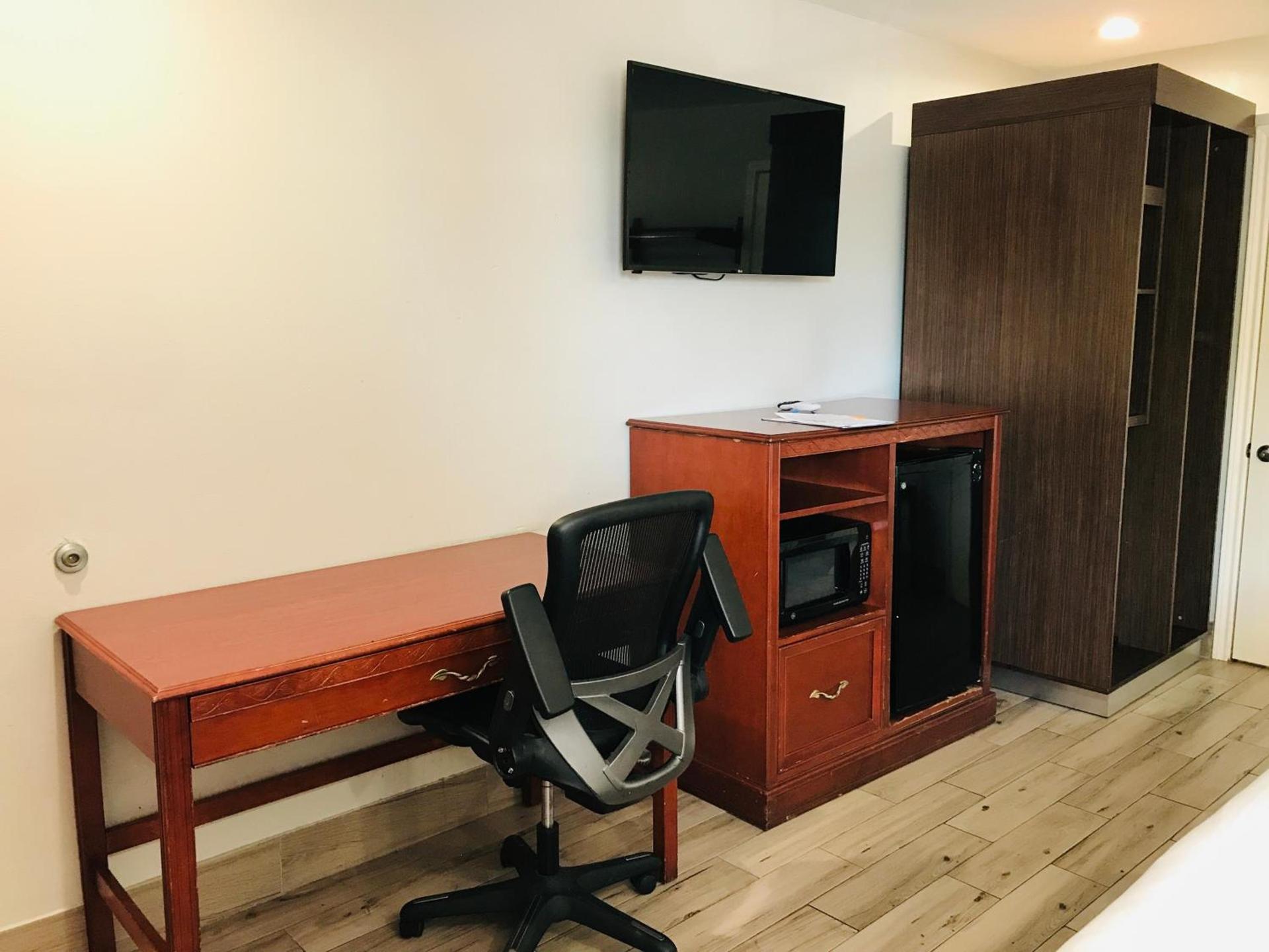 Summit Inn - Houston Medical Center - NRG Park photo 15