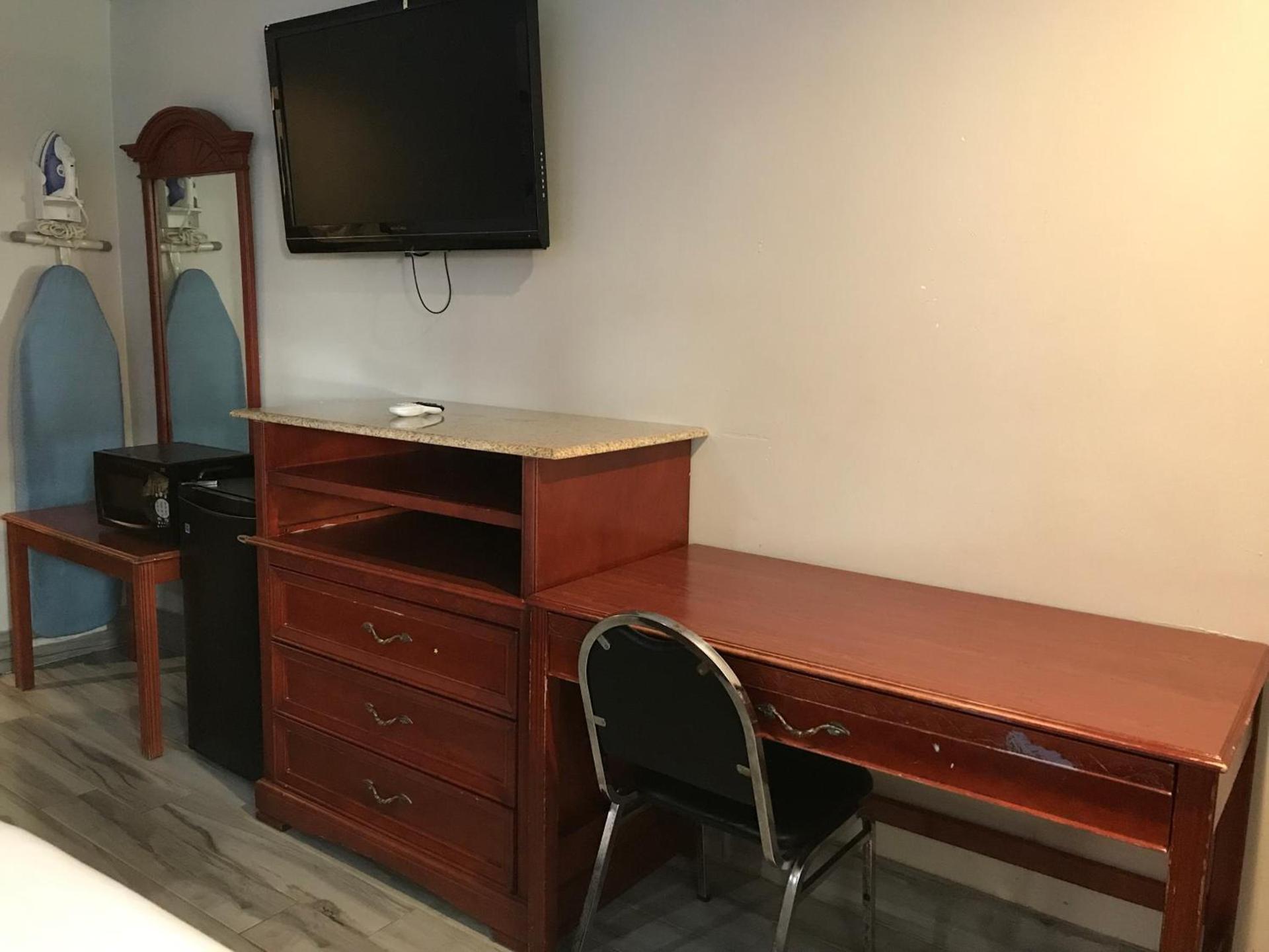 Summit Inn - Houston Medical Center - NRG Park photo 16