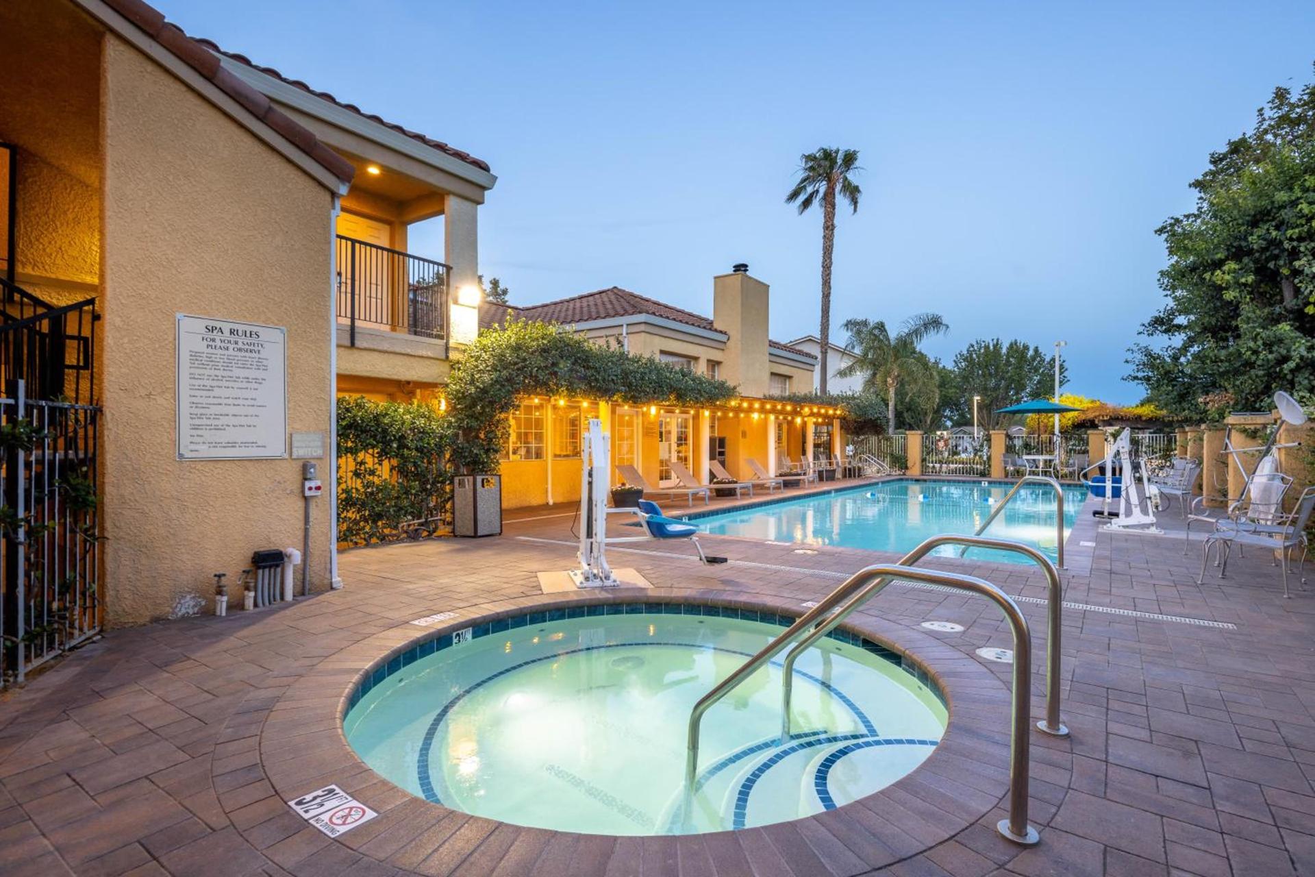 Best Western Plus Dixon Davis photo 31