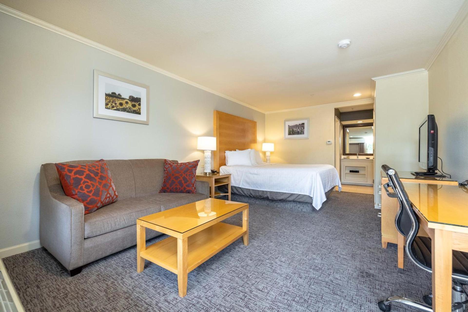 Best Western Plus Dixon Davis photo 15