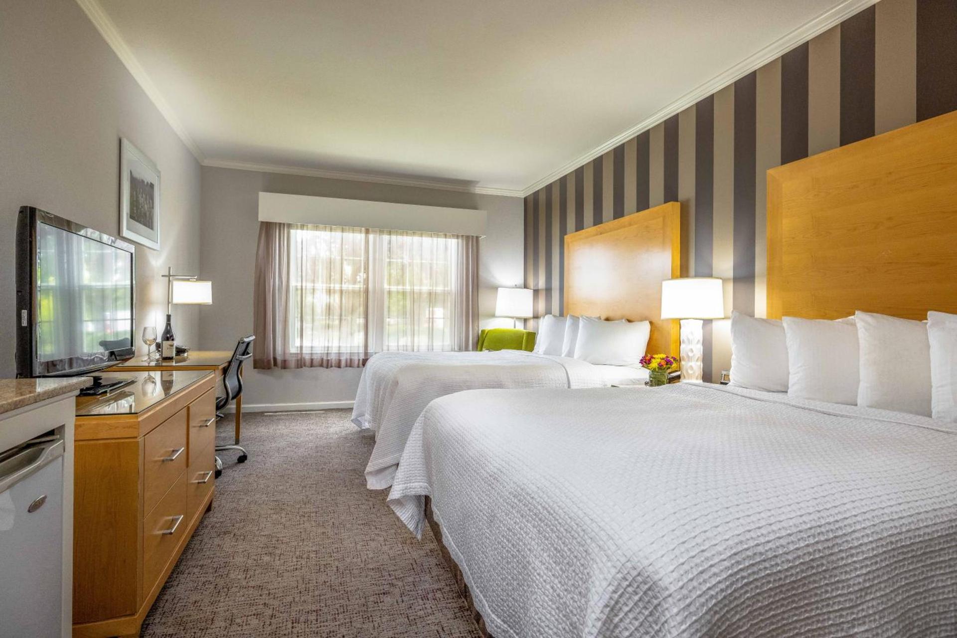 Best Western Plus Dixon Davis photo 3