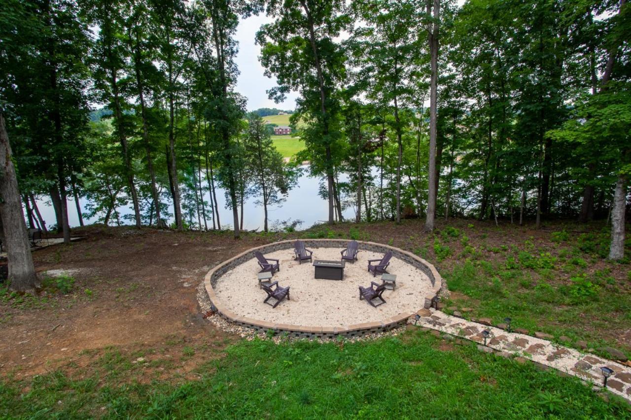 Tranquility Paradise River View Hot Tub photo 49