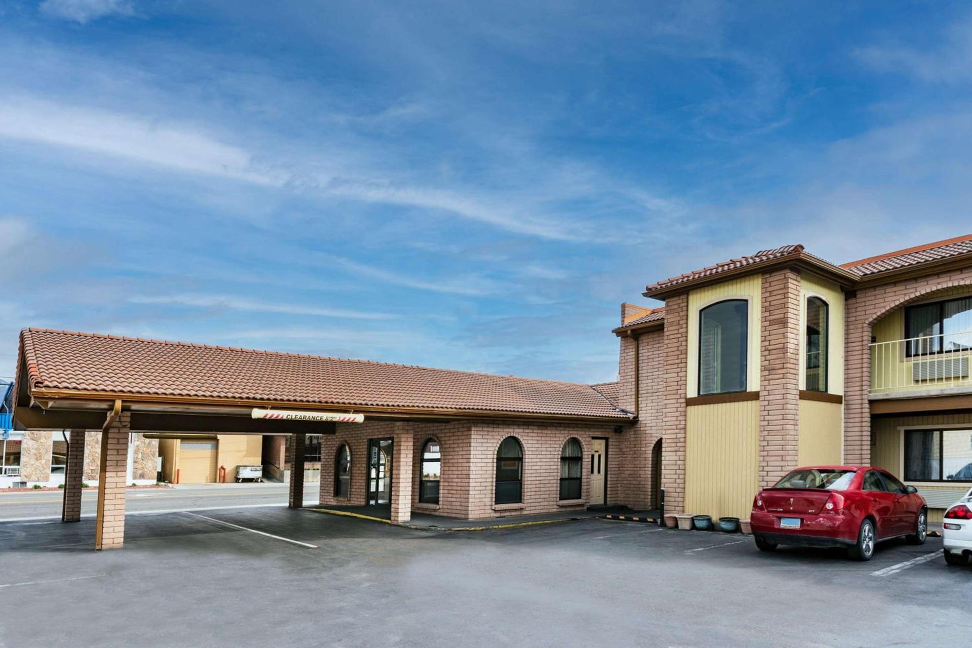 Days Inn by Wyndham Winnemucca photo 2