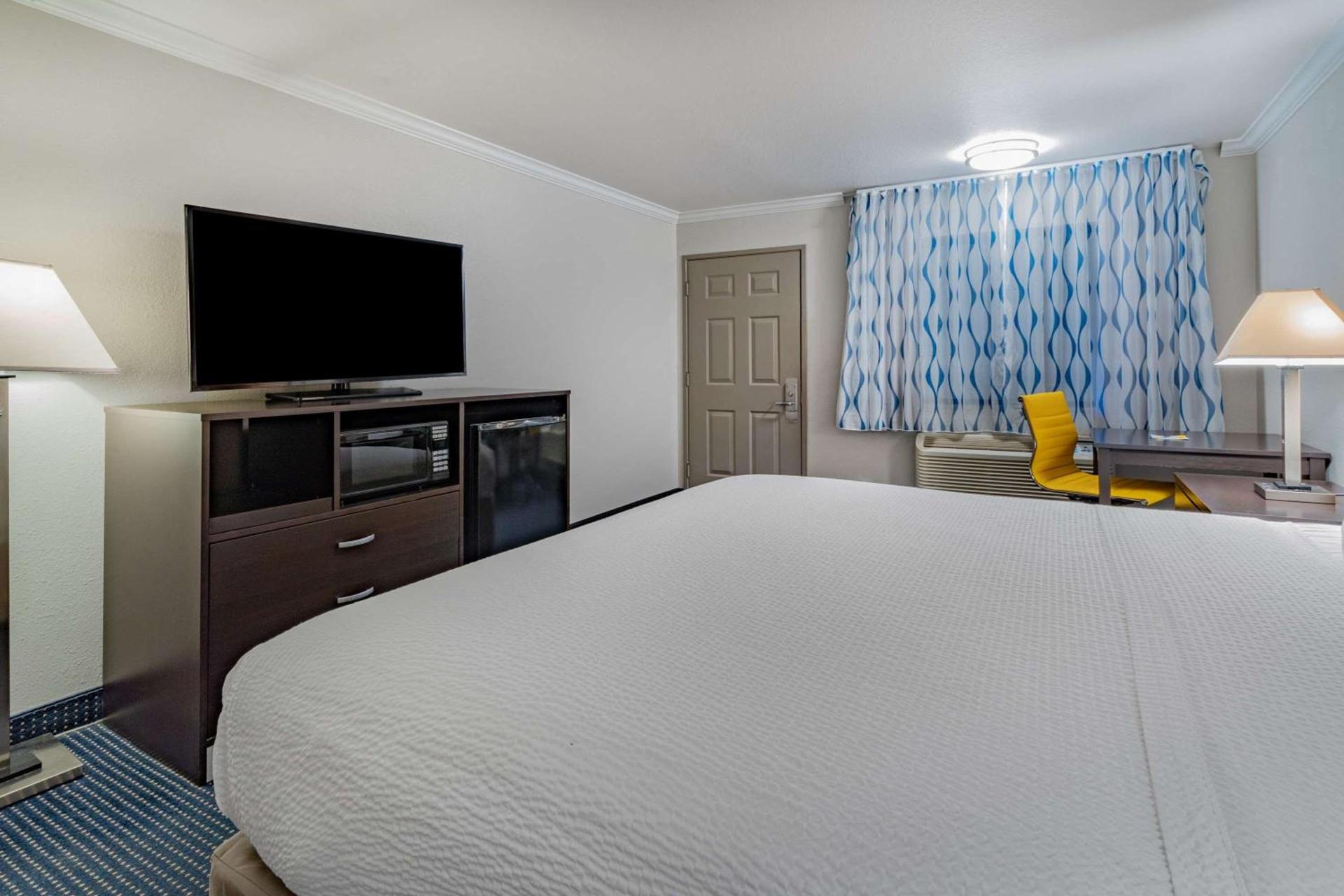 Days Inn by Wyndham Winnemucca photo 14