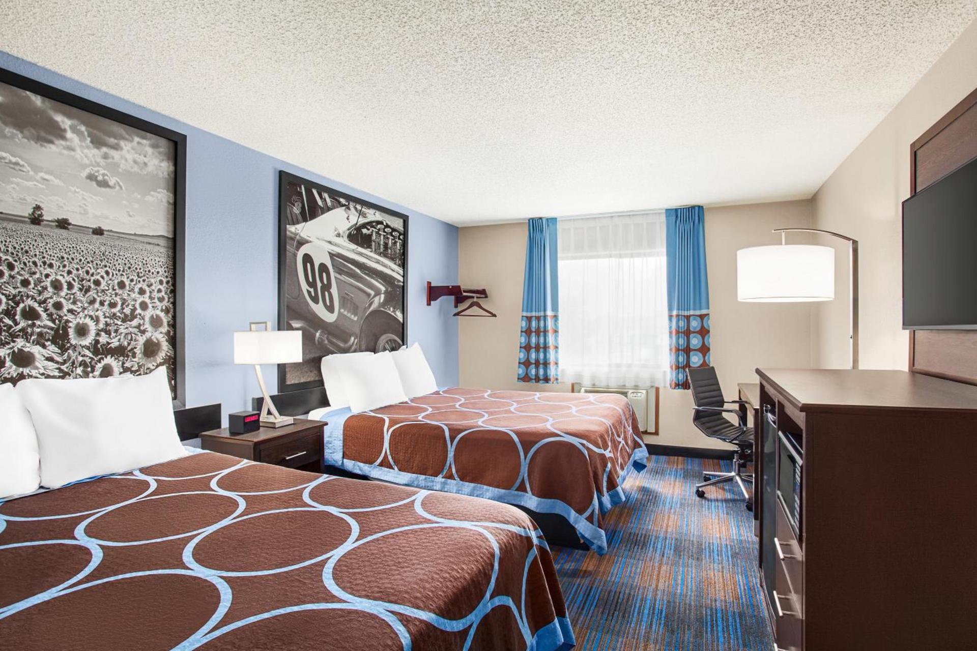 Super 8 by Wyndham Lenexa Overland Park Area/Mall Area photo 45
