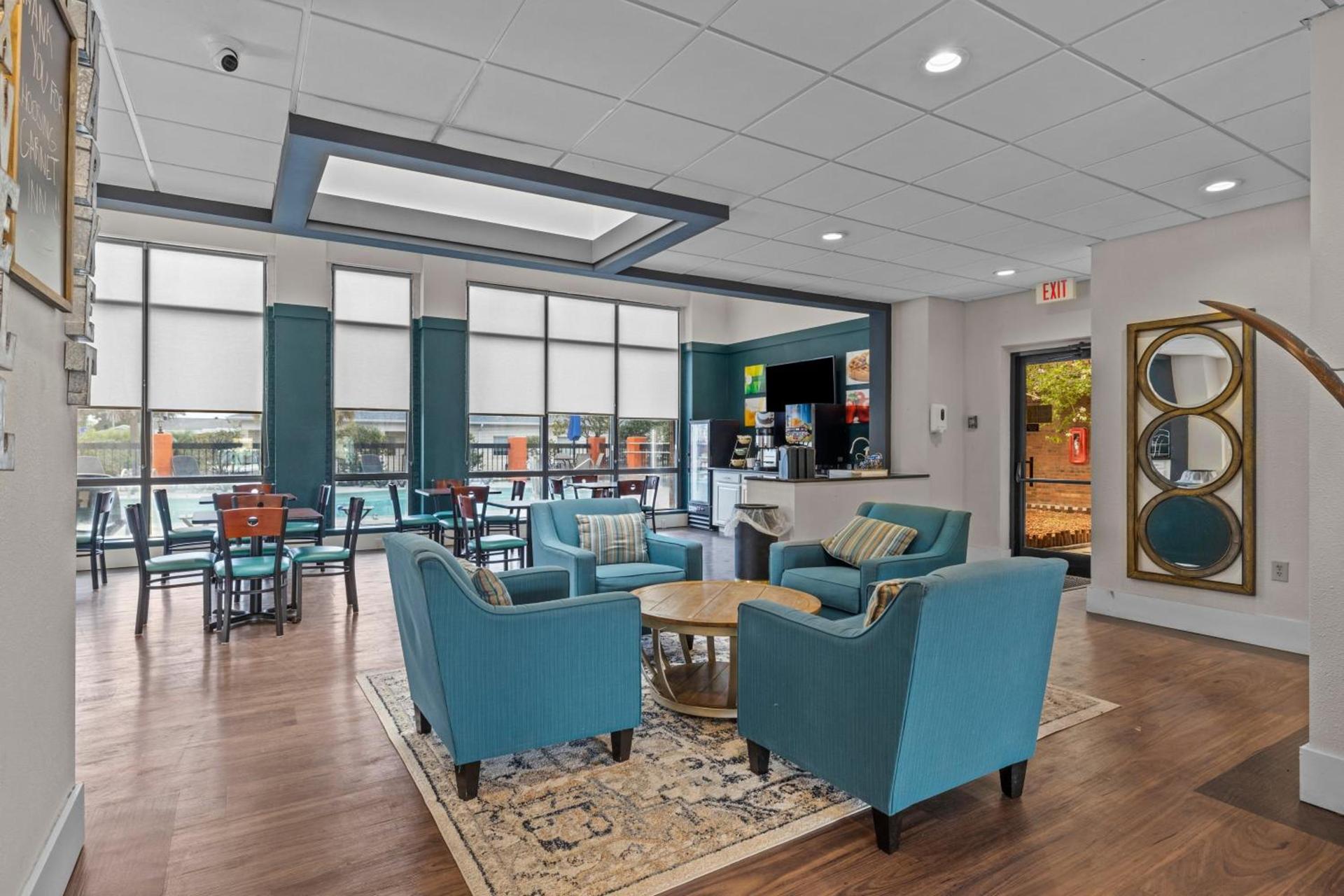 Garnet Inn & Suites, Morehead City near Atlantic Beach photo 16