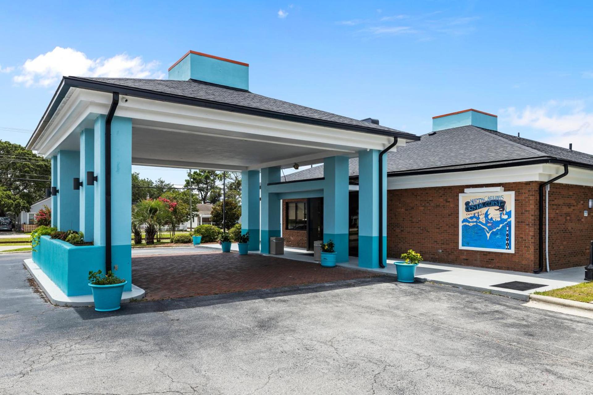 Garnet Inn & Suites, Morehead City near Atlantic Beach photo 45