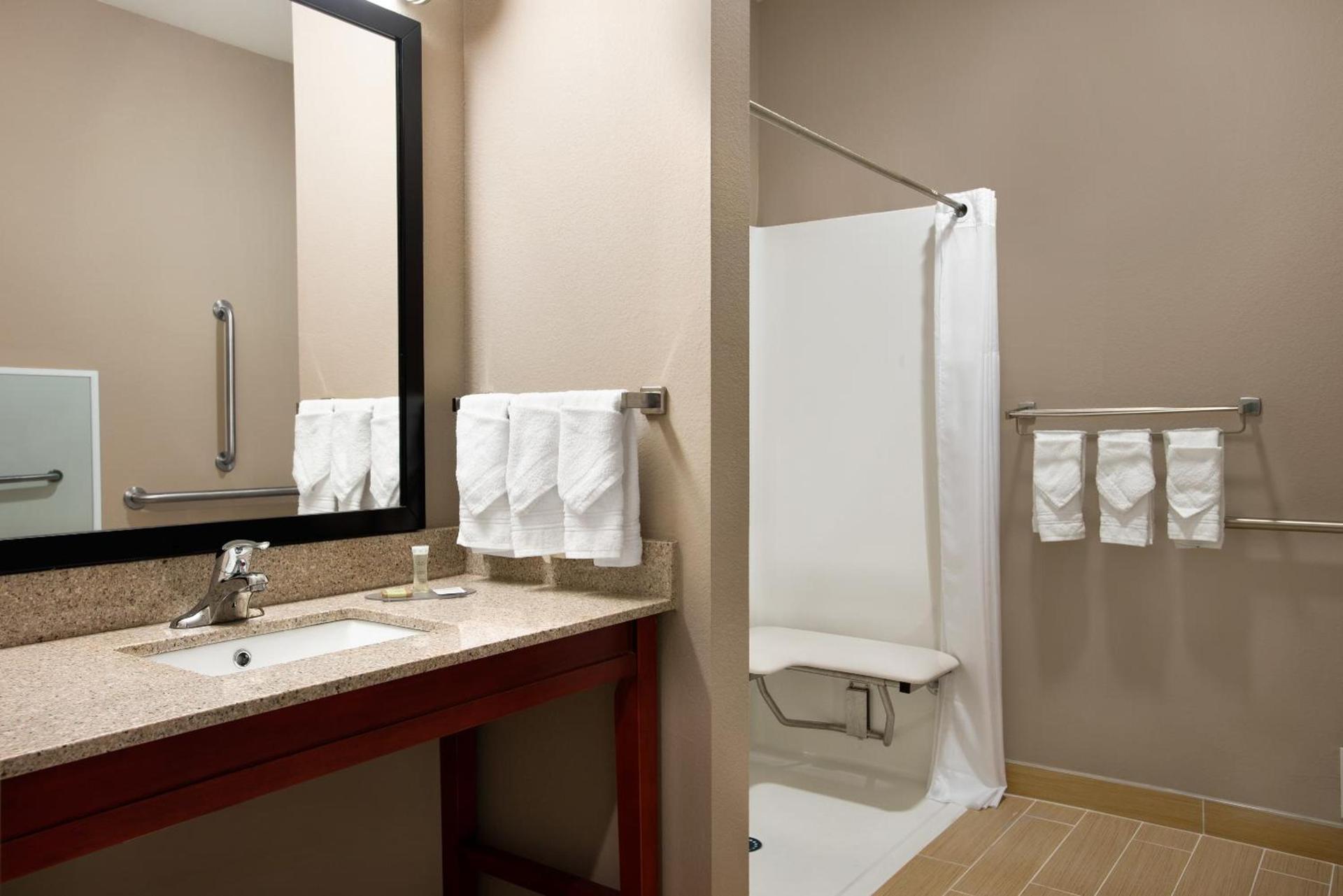 Super 8 by Wyndham Hershey Chocolate Avenue photo 13