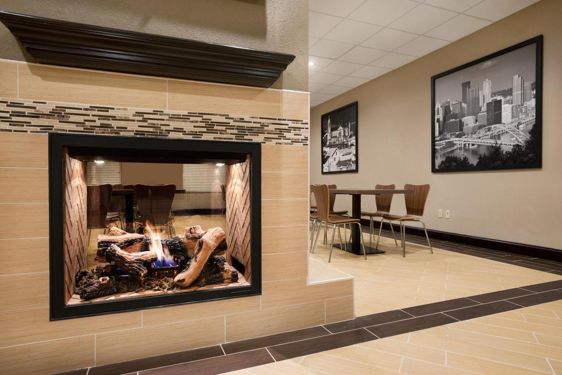 Super 8 by Wyndham Hershey Chocolate Avenue photo 28