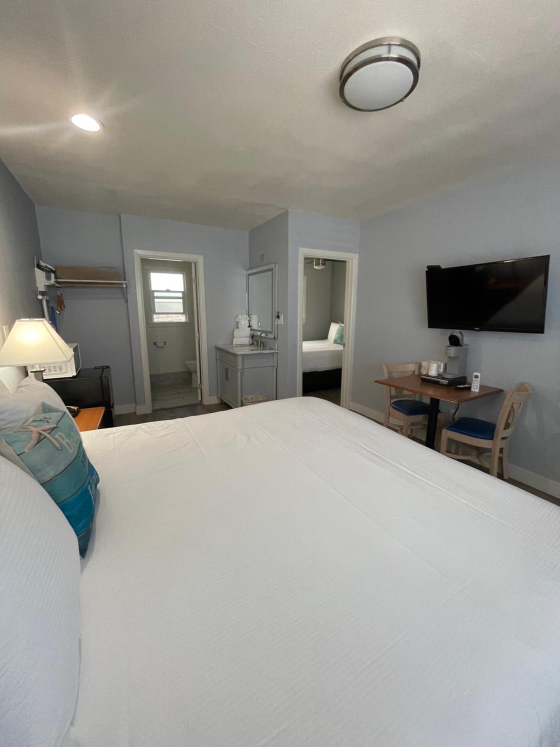 The Palomar Inn photo 30