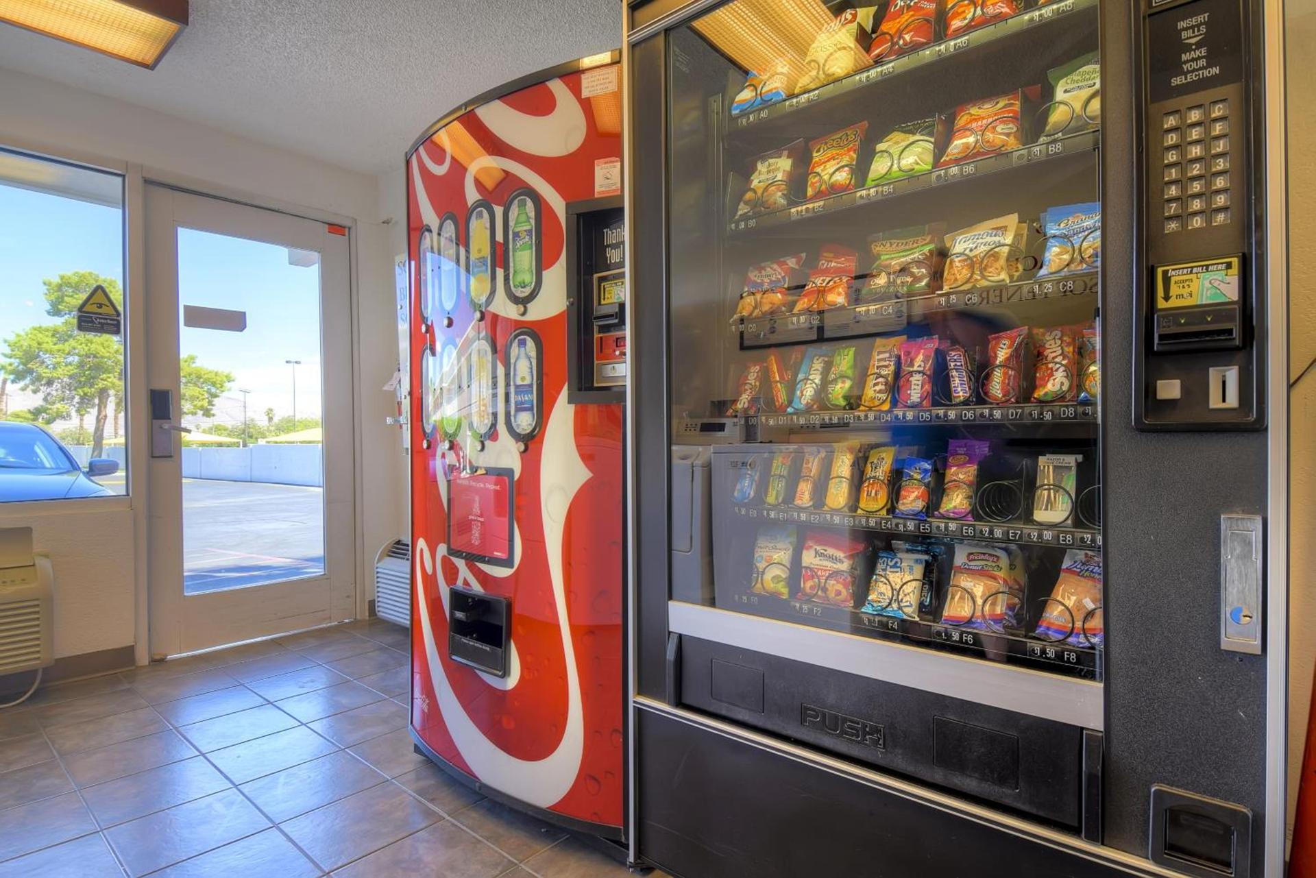 Las Vegas, NV - Boulder Highway photo 32