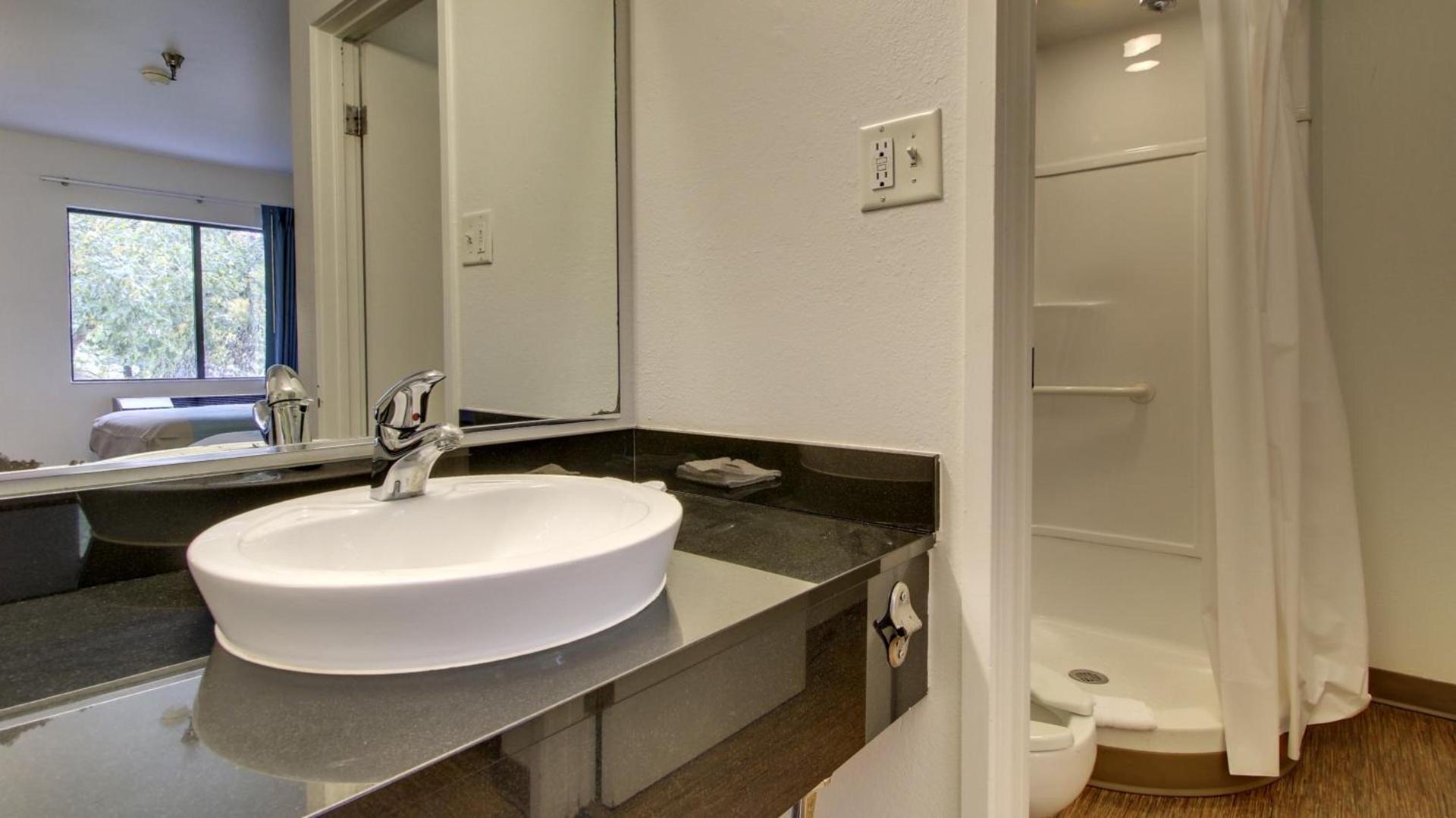 Motel 6-Des Moines, IA - North photo 33