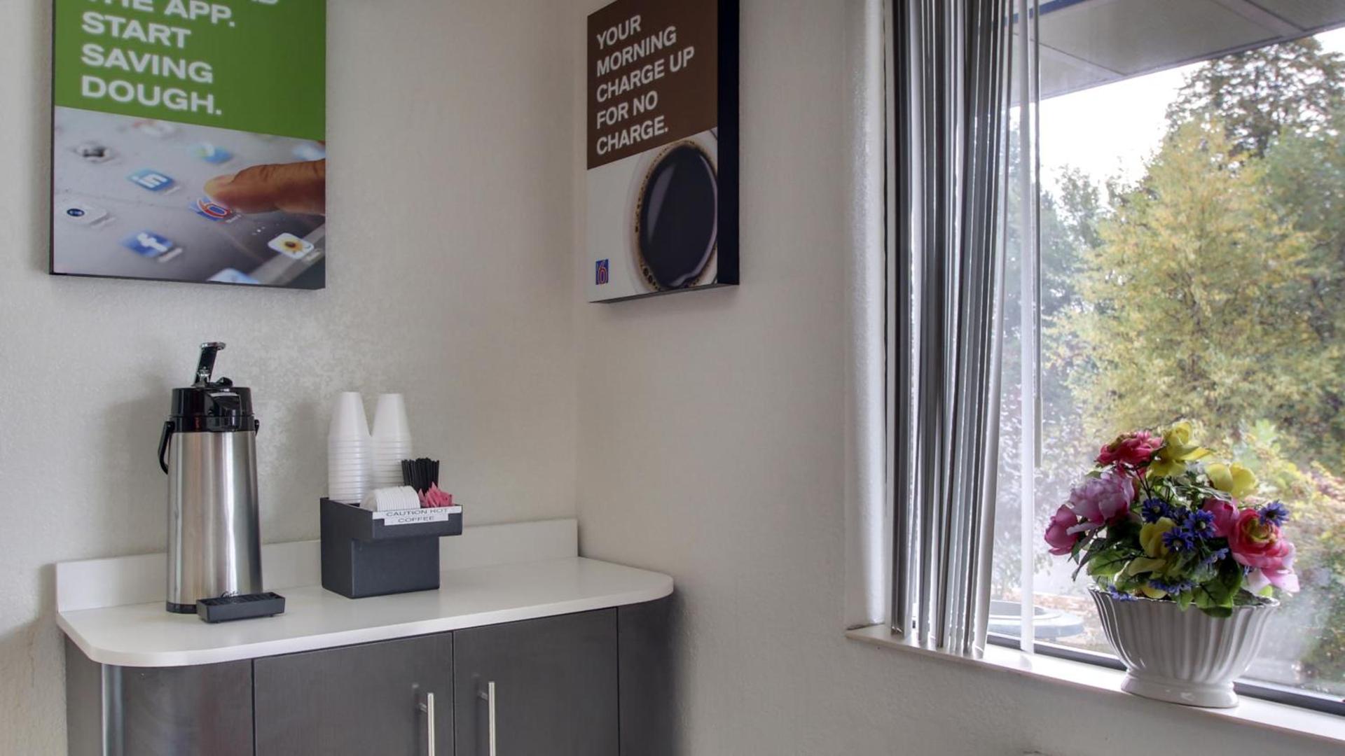Motel 6-Des Moines, IA - North photo 31