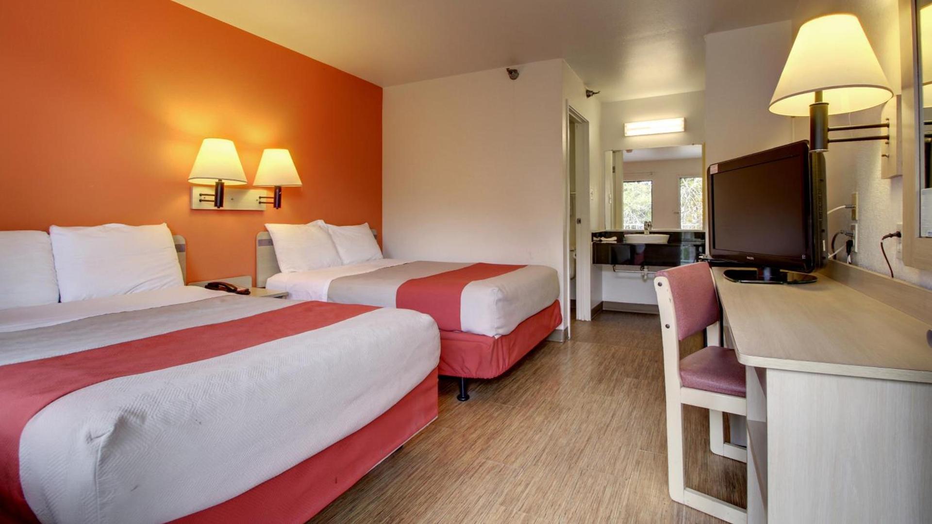 Motel 6-Des Moines, IA - North photo 43