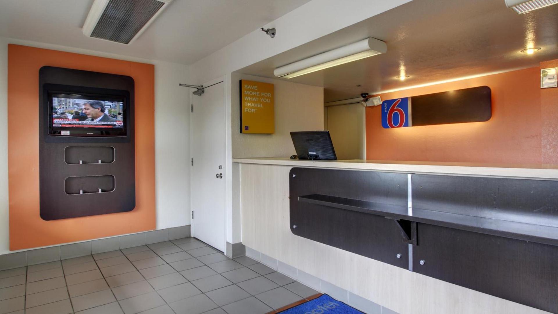 Motel 6-Des Moines, IA - North photo 42
