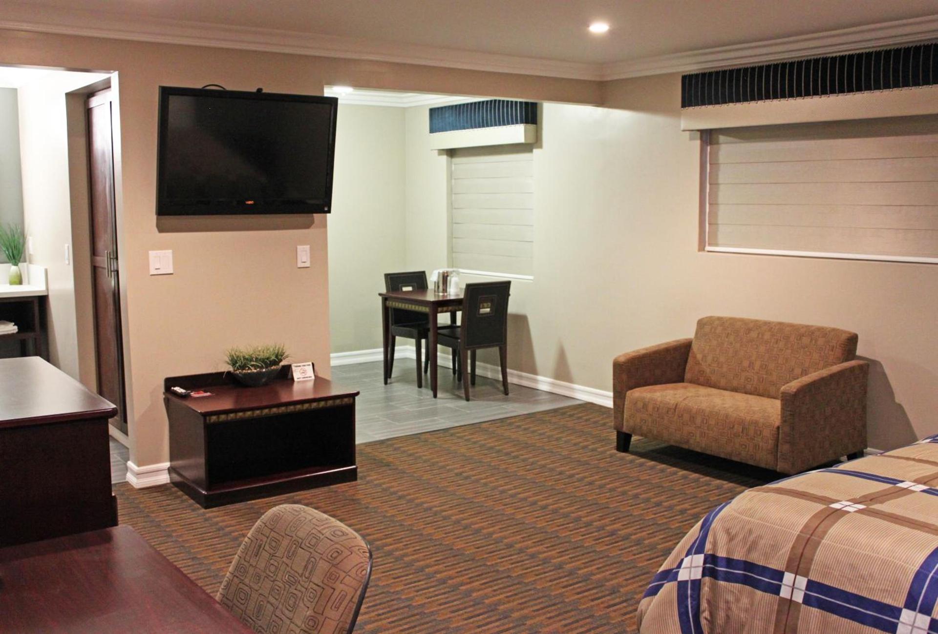 Friendly Hills Inn - Whittier, Los Angeles photo 16