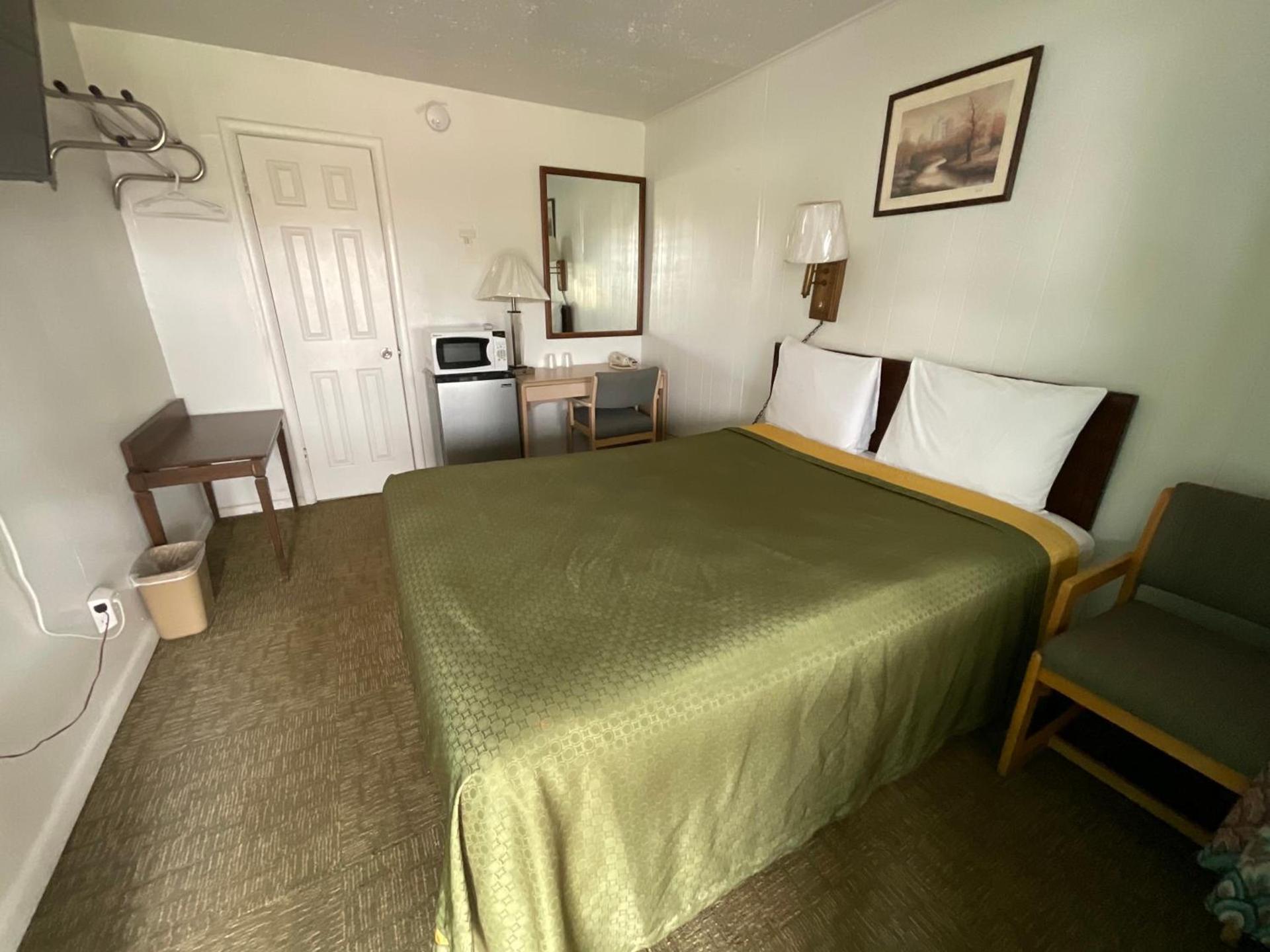 Kansan Motel photo 18