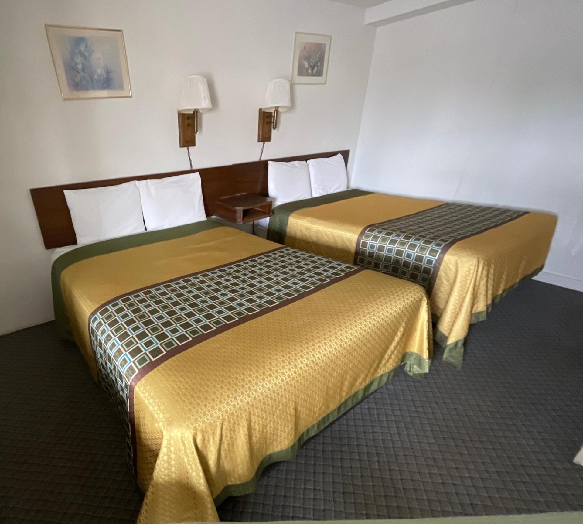 Kansan Motel photo 17