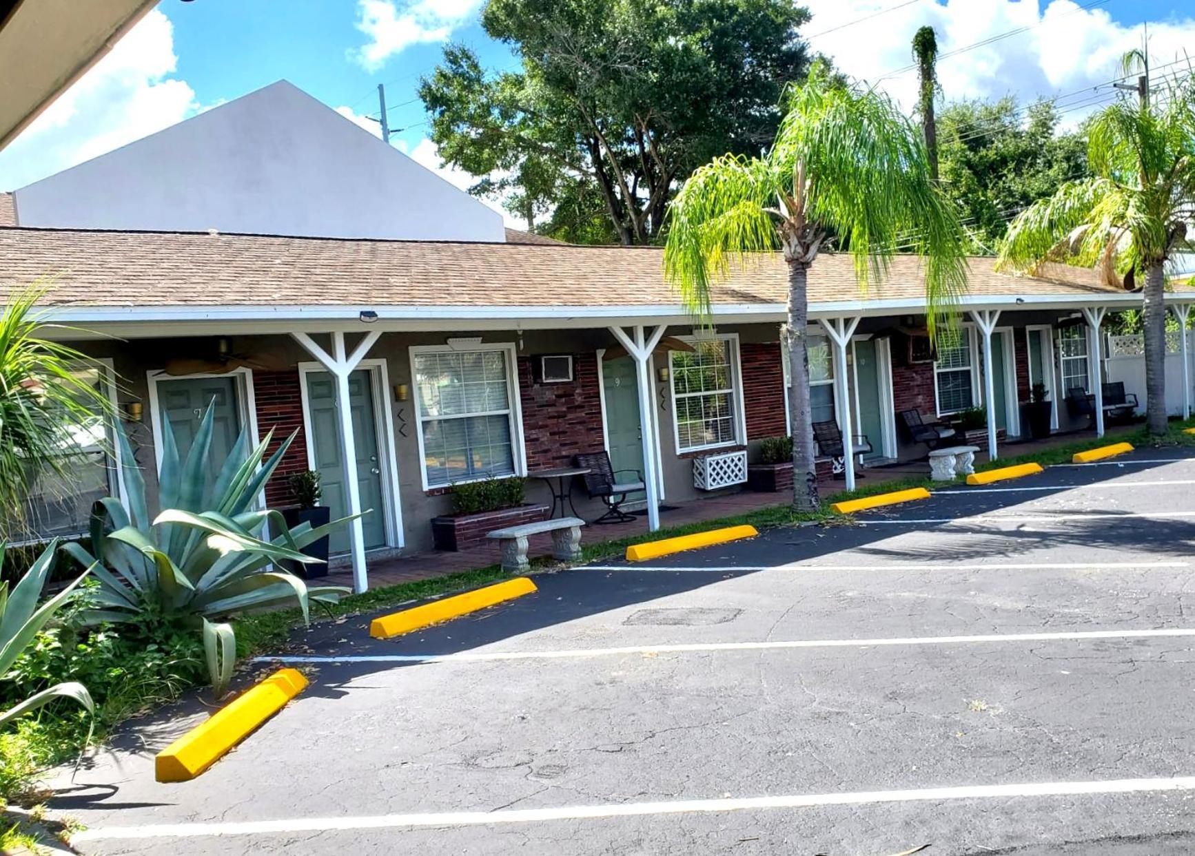 Shamrock Cove Inn photo 4