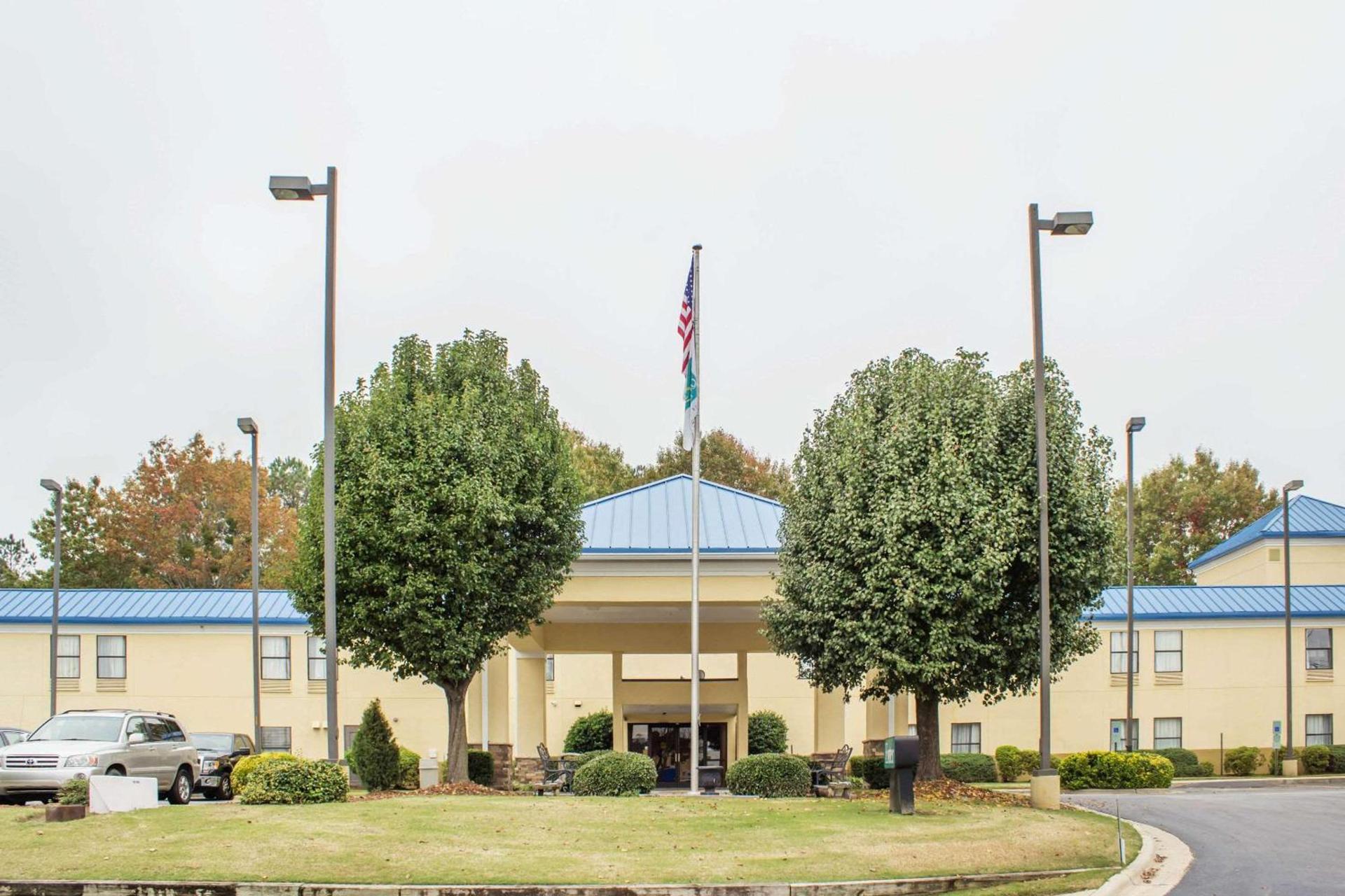 Americas Best Value Inn Raleigh photo 1