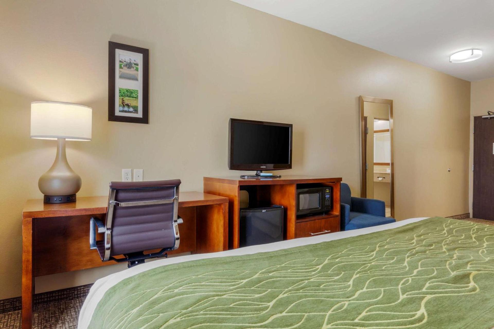 Comfort Inn Plover-Stevens Point photo 16