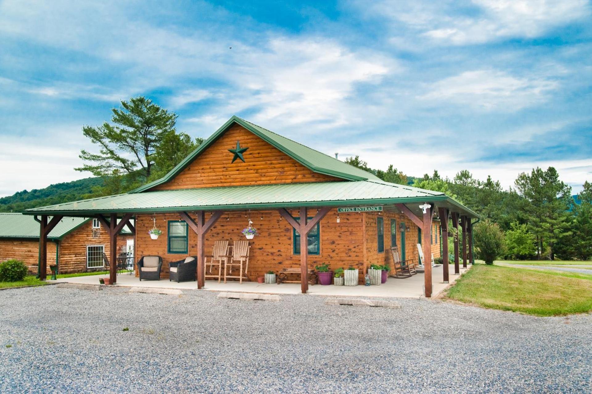 7Cs lodging photo 1