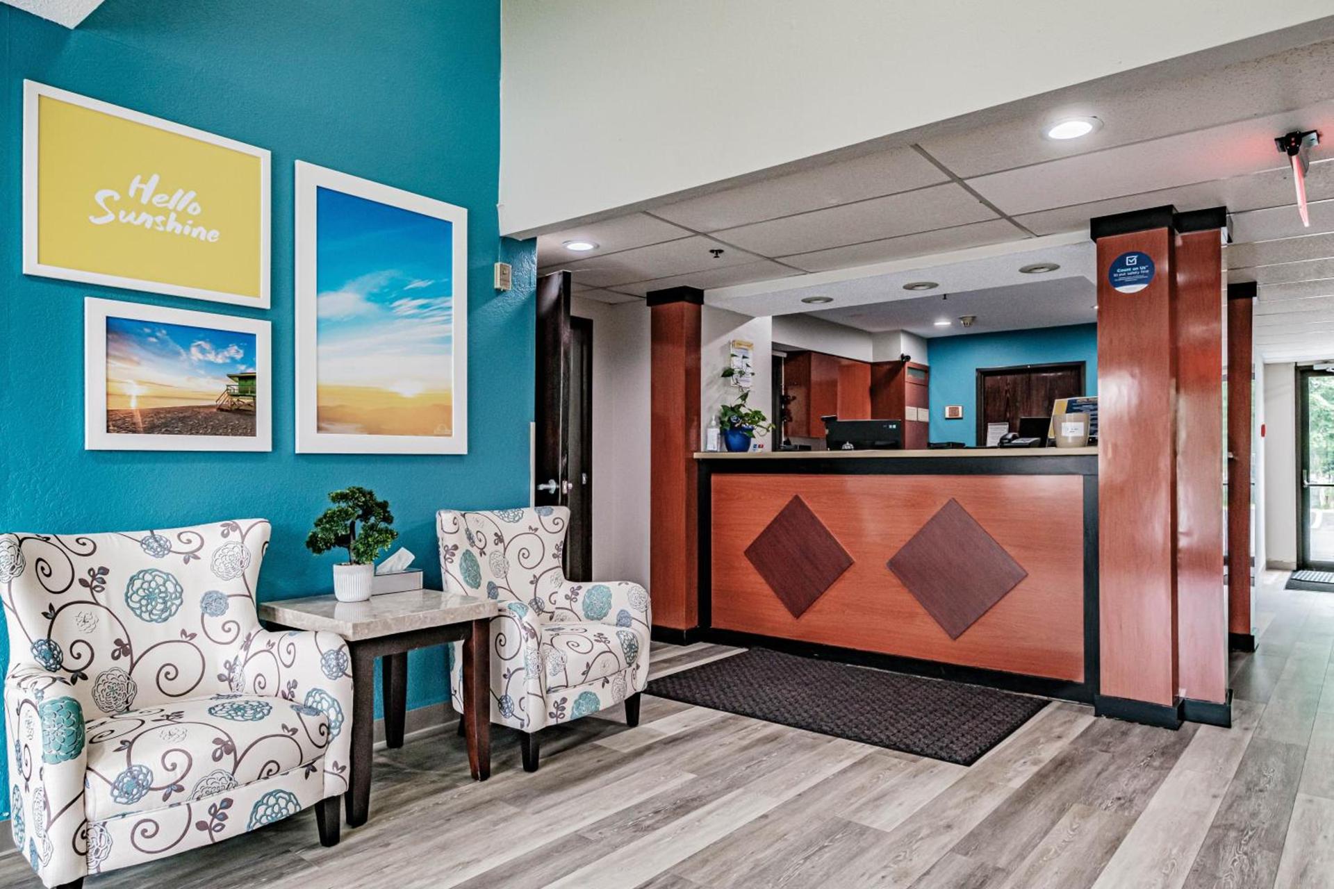 Days Inn by Wyndham Brunswick Bath Area photo 58