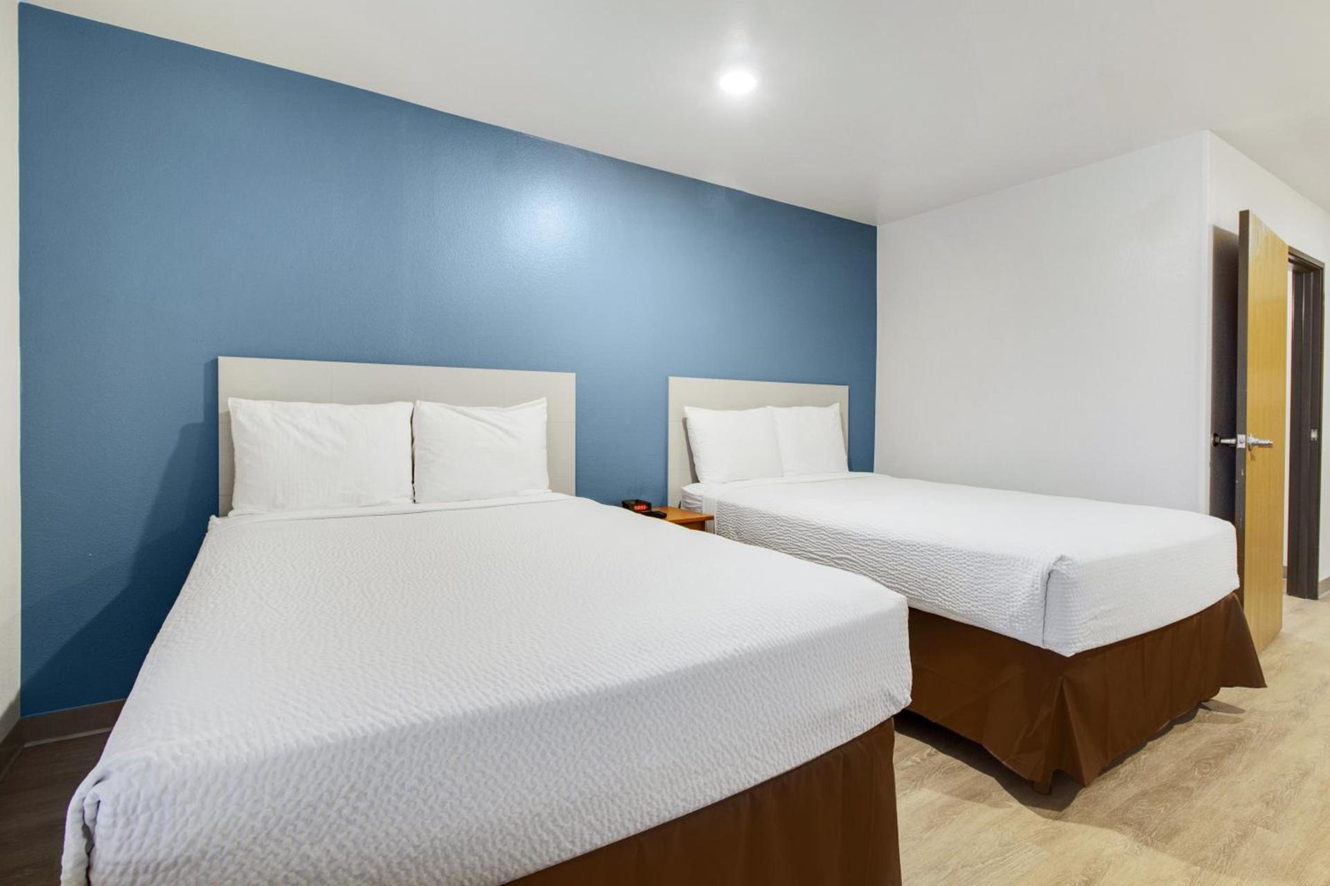WoodSpring Suites Texas City photo 18