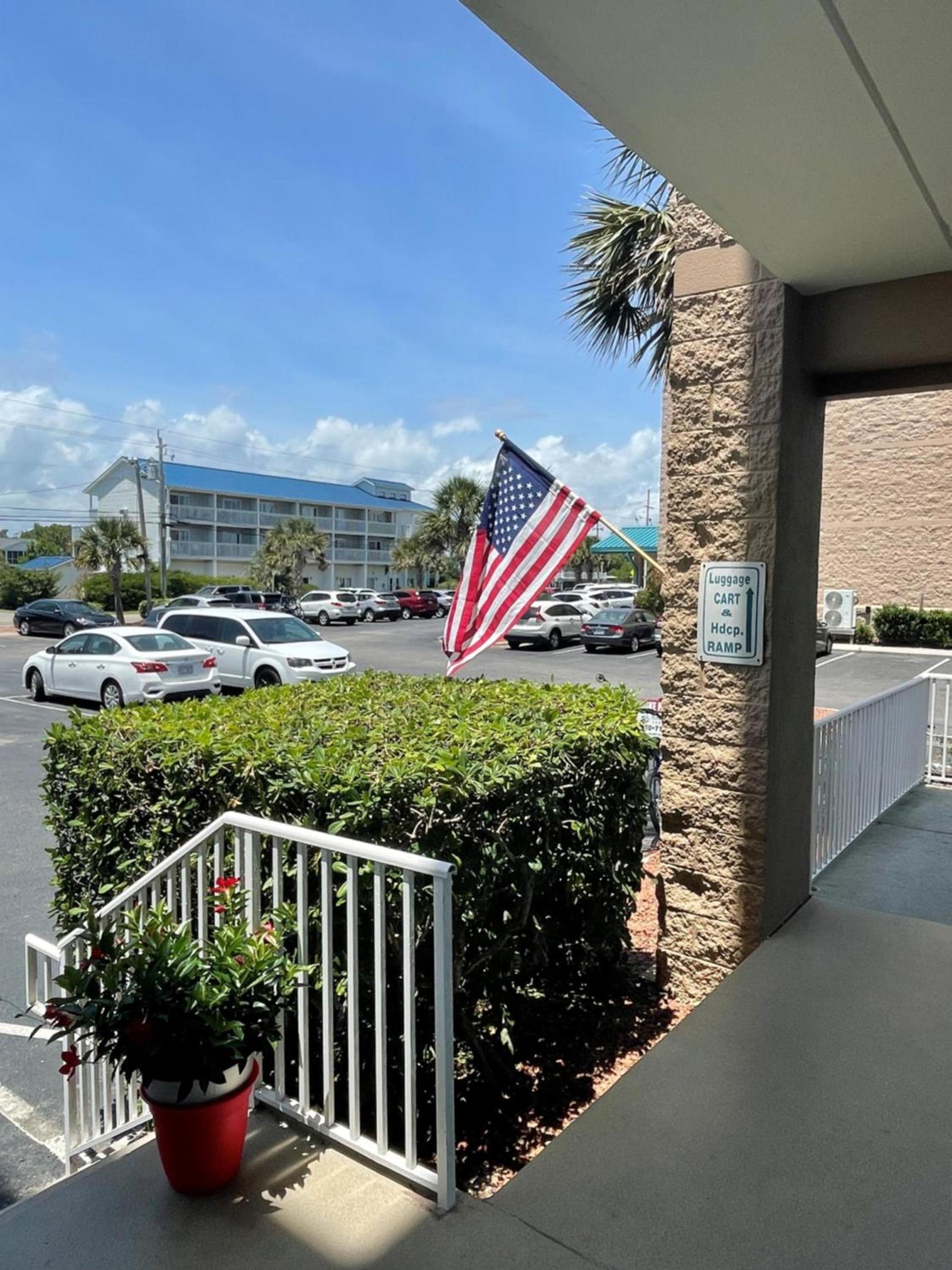 Golden Sands Carolina Beach Oceanfront, Tapestry by Hilton photo 29