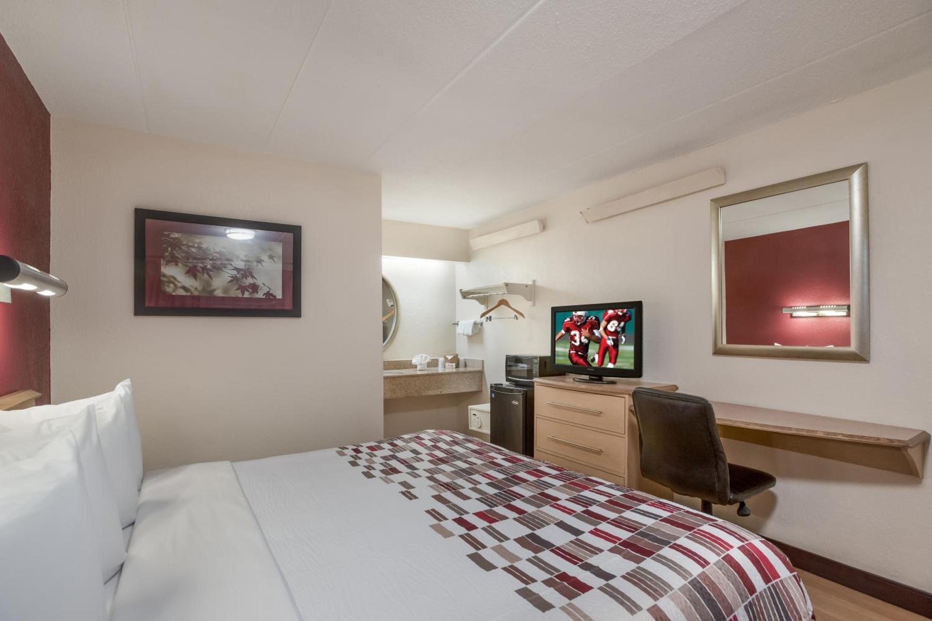 Red Roof Inn Philadelphia - Trevose photo 41