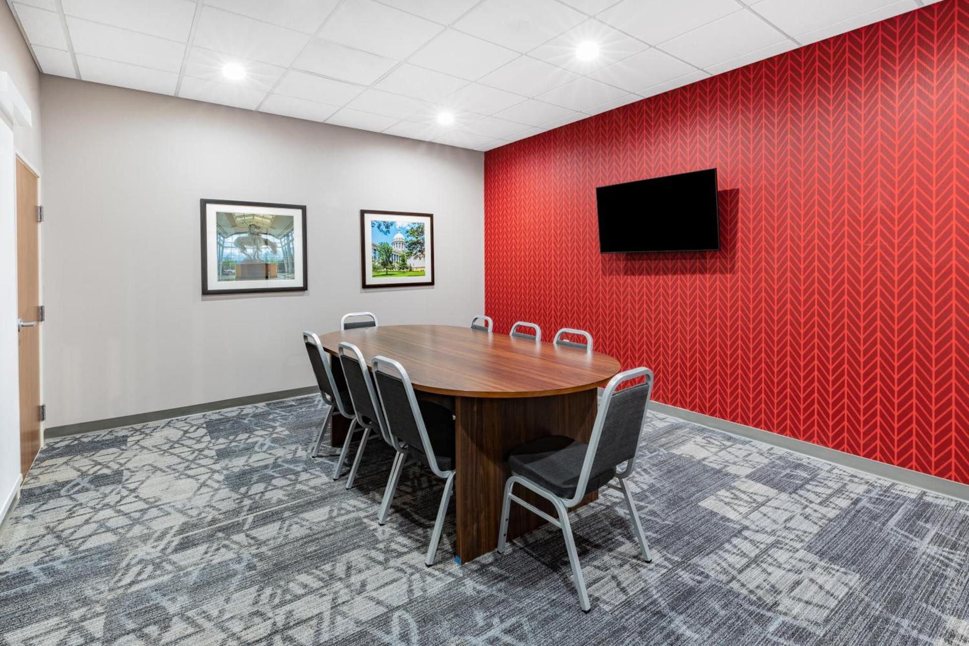 Hawthorn Extended Stay by Wyndham Oklahoma City Airport photo 25