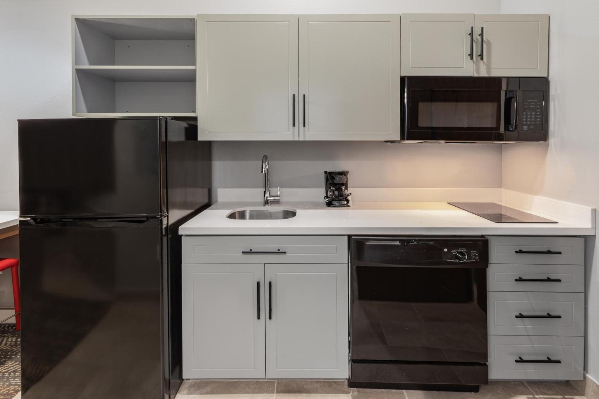 Hawthorn Extended Stay by Wyndham Oklahoma City Airport photo 26