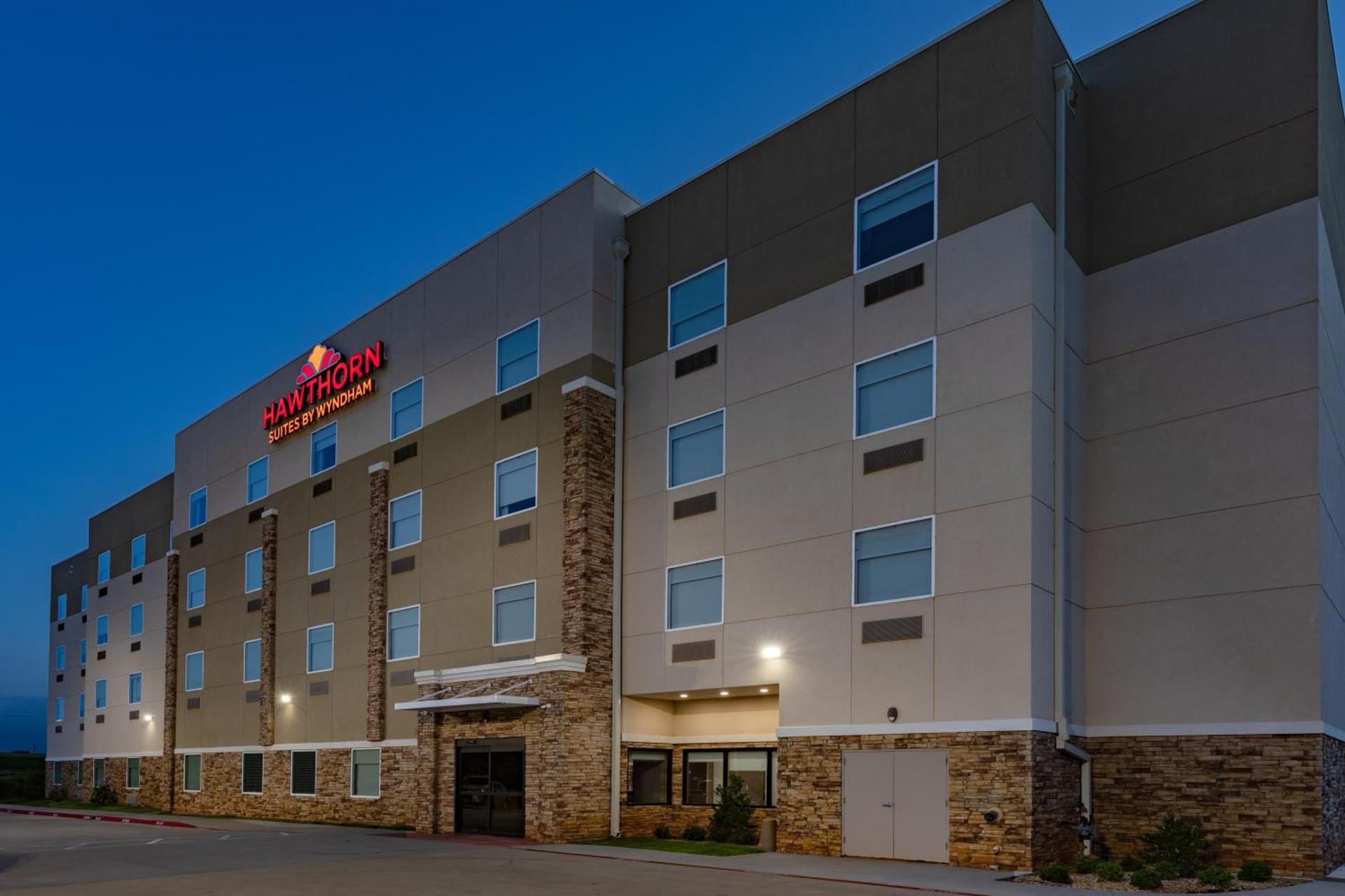 Hawthorn Extended Stay by Wyndham Oklahoma City Airport photo 43