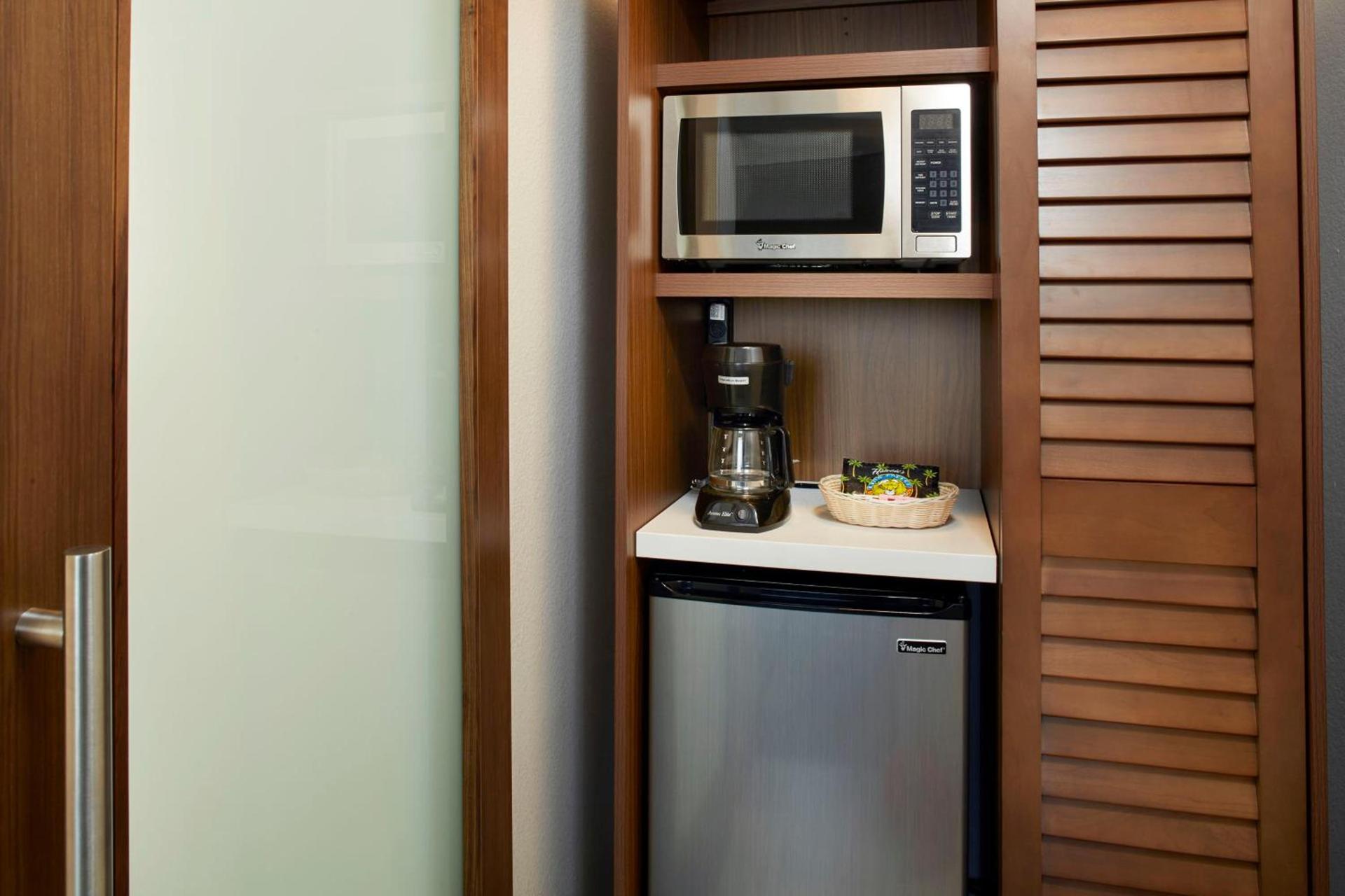 Holiday Inn Express Waikiki by IHG photo 22