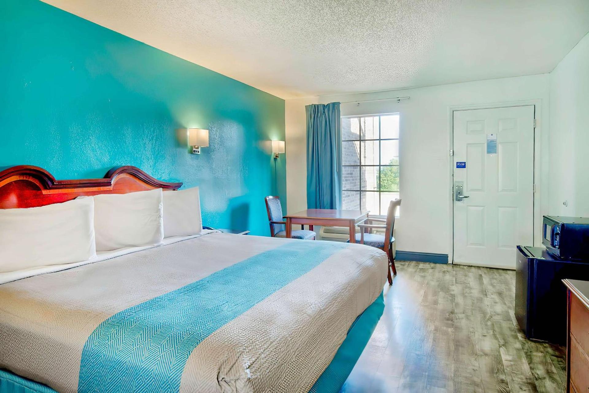 Motel 6-Grand Rivers, KY photo 16