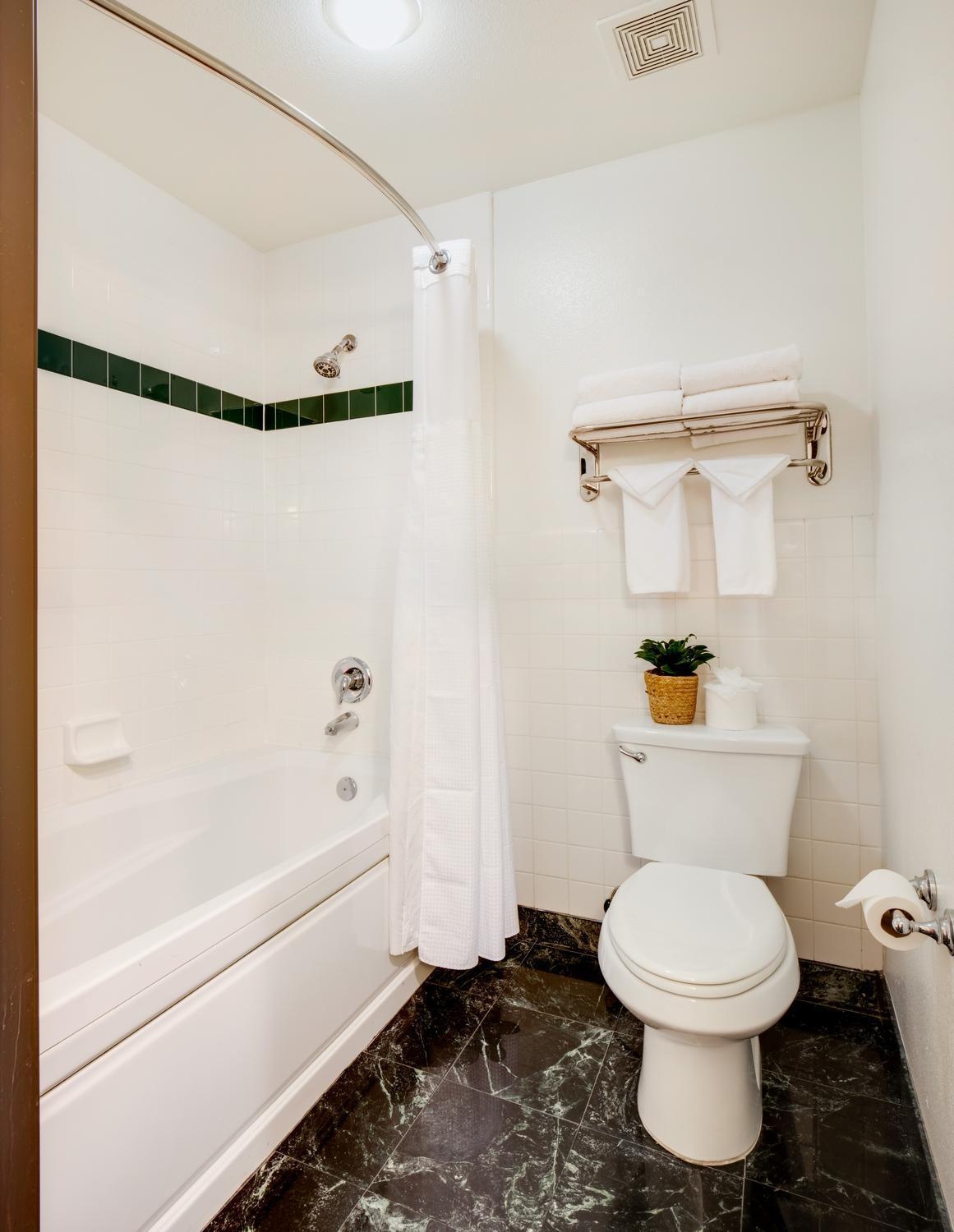 Ayres Suites Diamond Bar photo 31