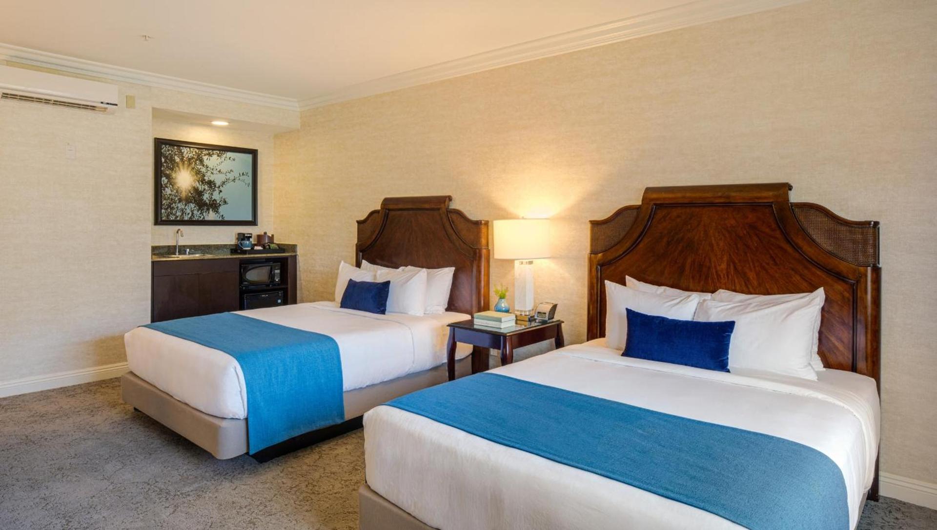 Ayres Suites Diamond Bar photo 21