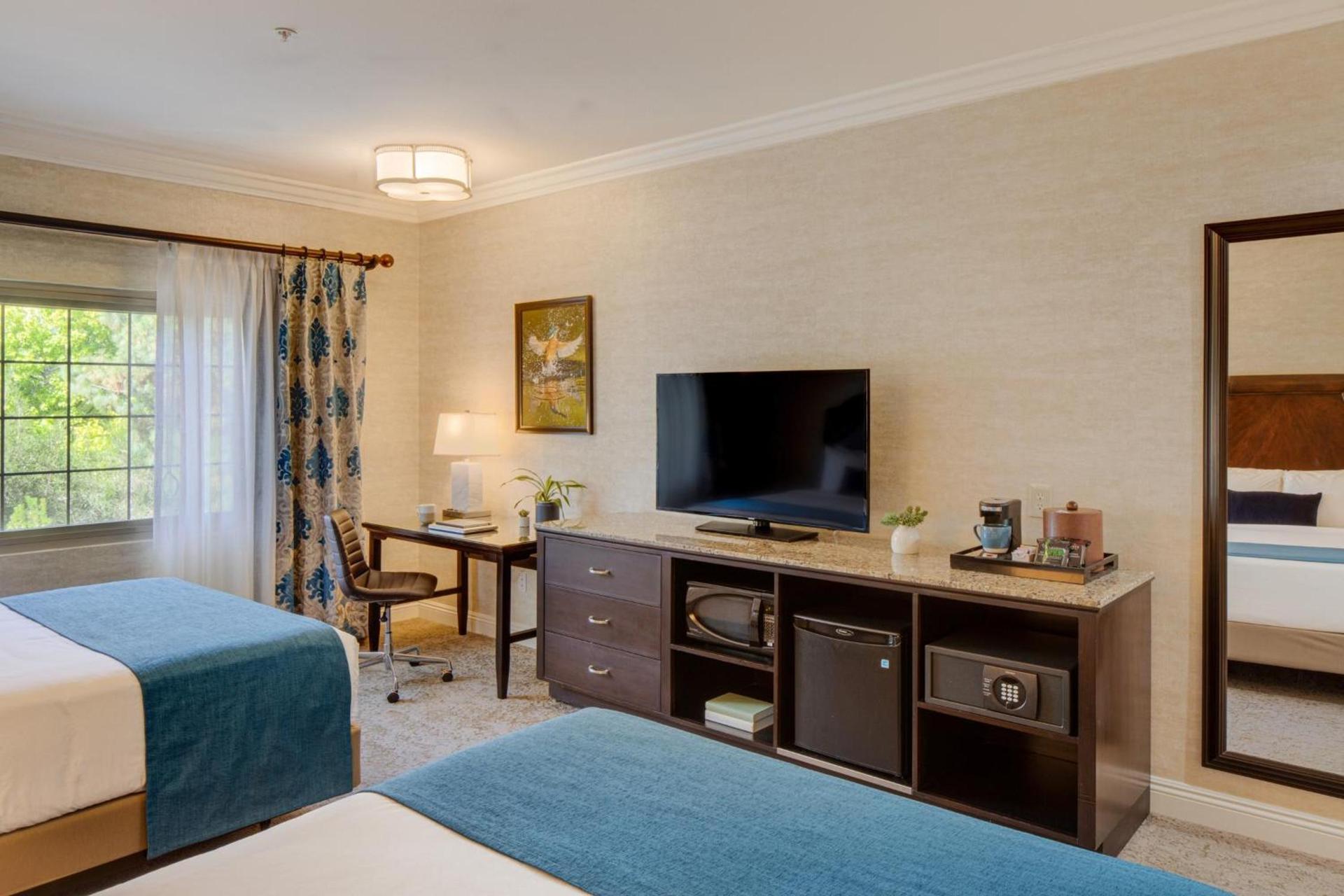 Ayres Suites Diamond Bar photo 24