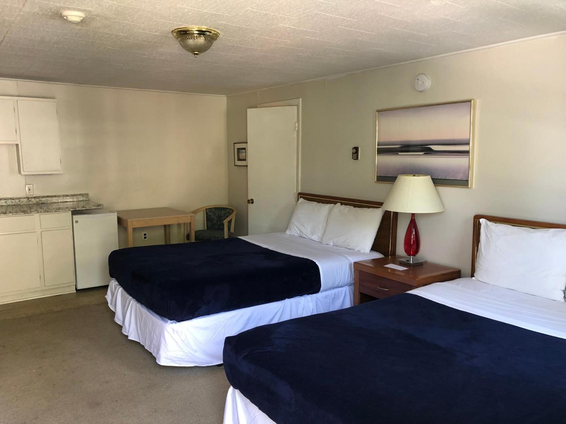 Atlantic Breeze Inn photo 11