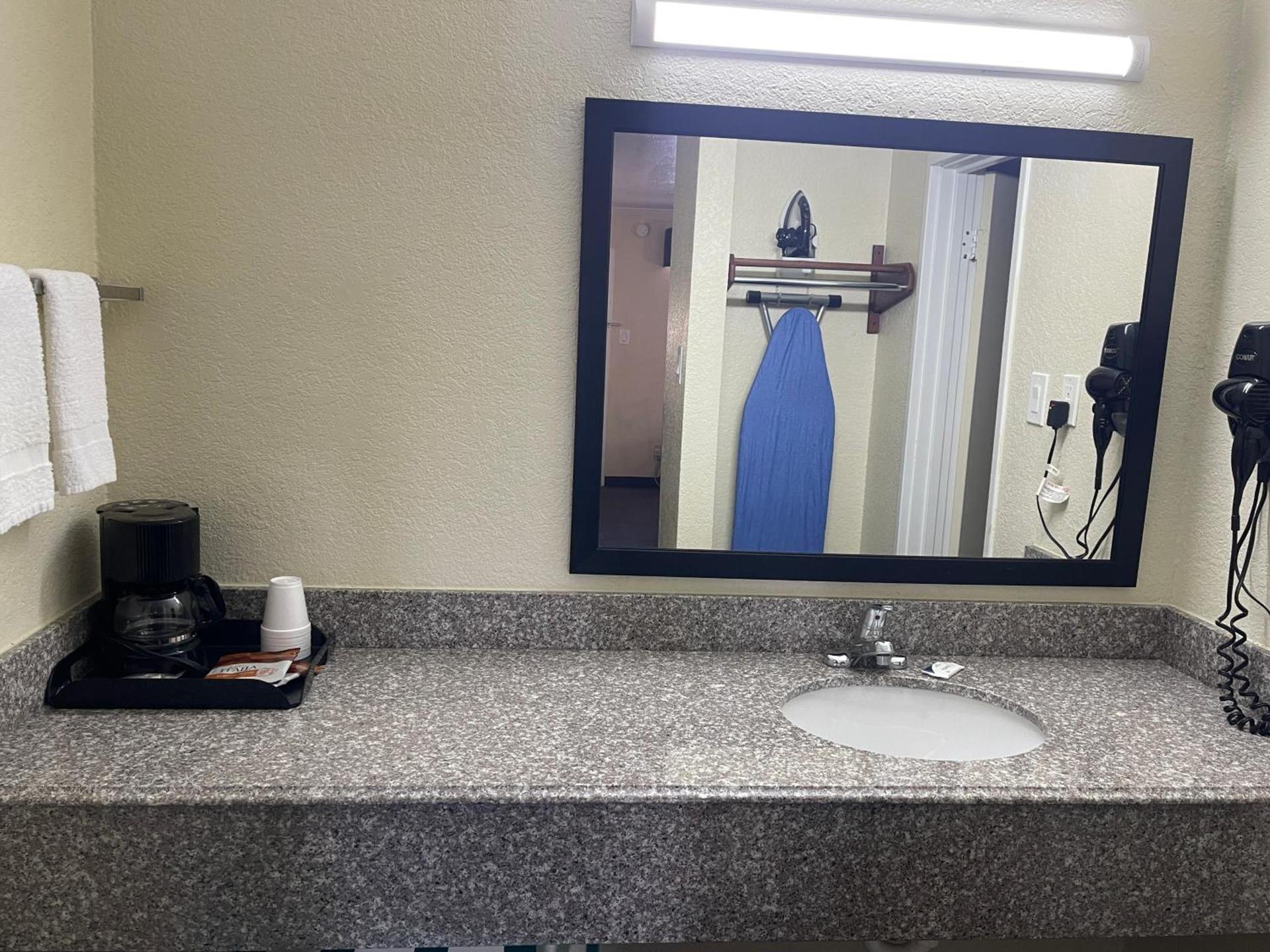 Lufkin Inn photo 15
