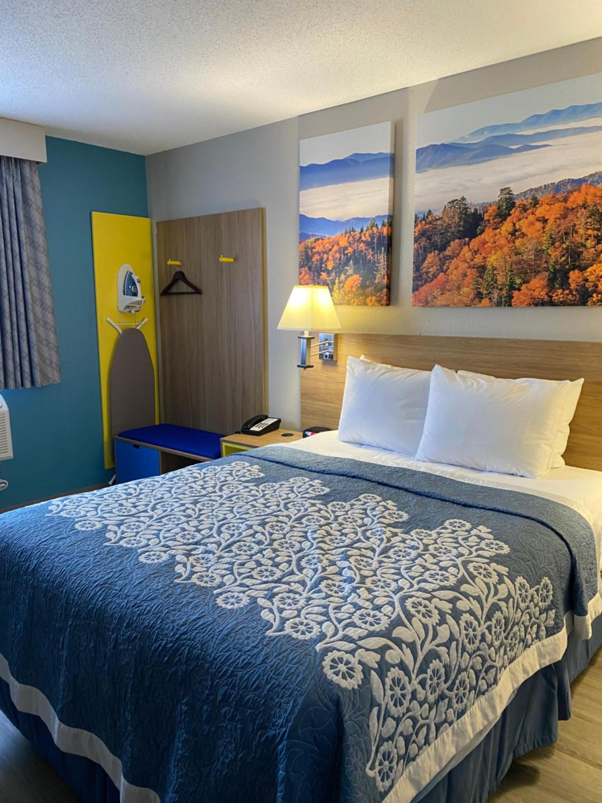 Days Inn by Wyndham Brunswick Bath Area photo 71