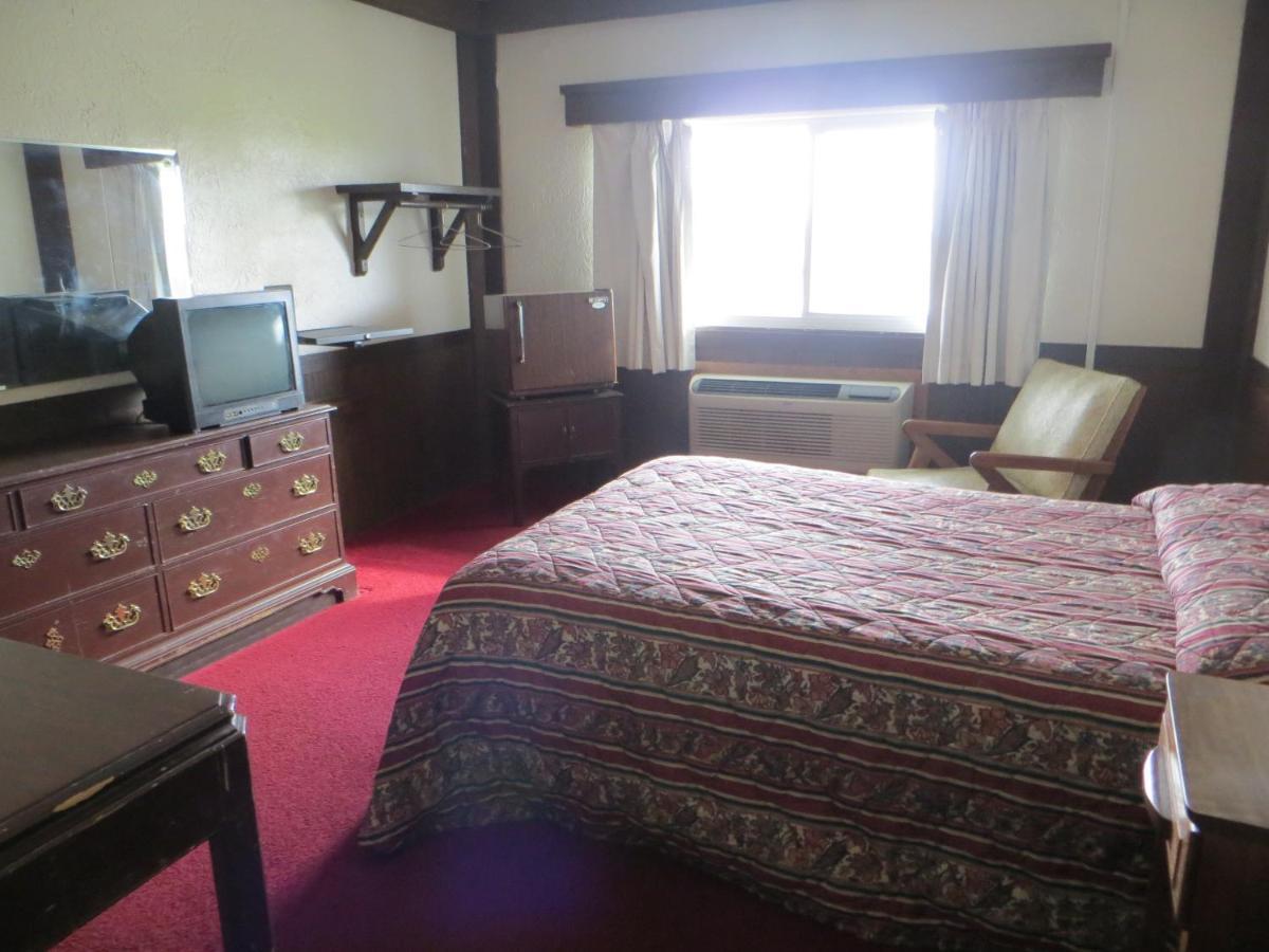 Lincoln Lodge Motel photo 11