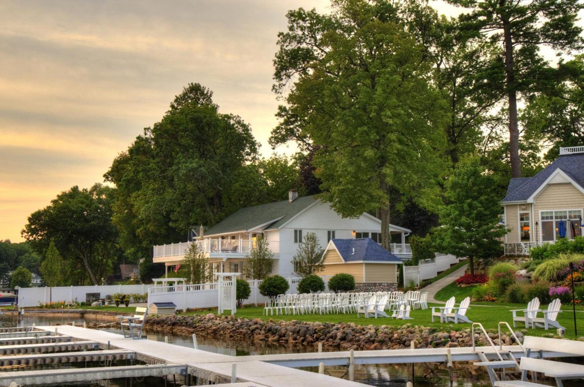 Bay Pointe Inn photo 21