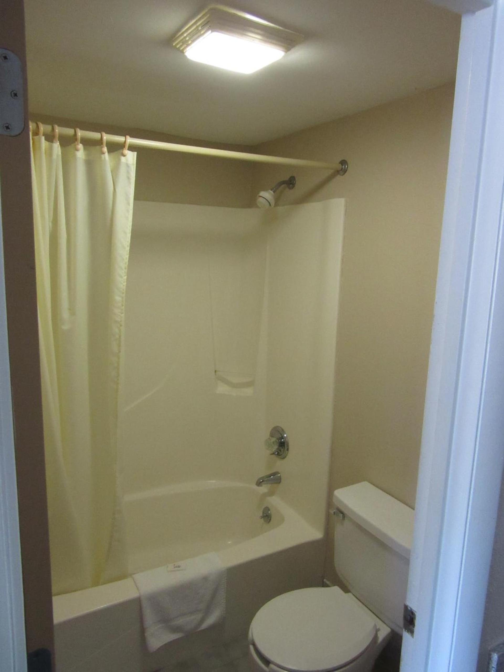 Sunset Inn - Augusta photo 24