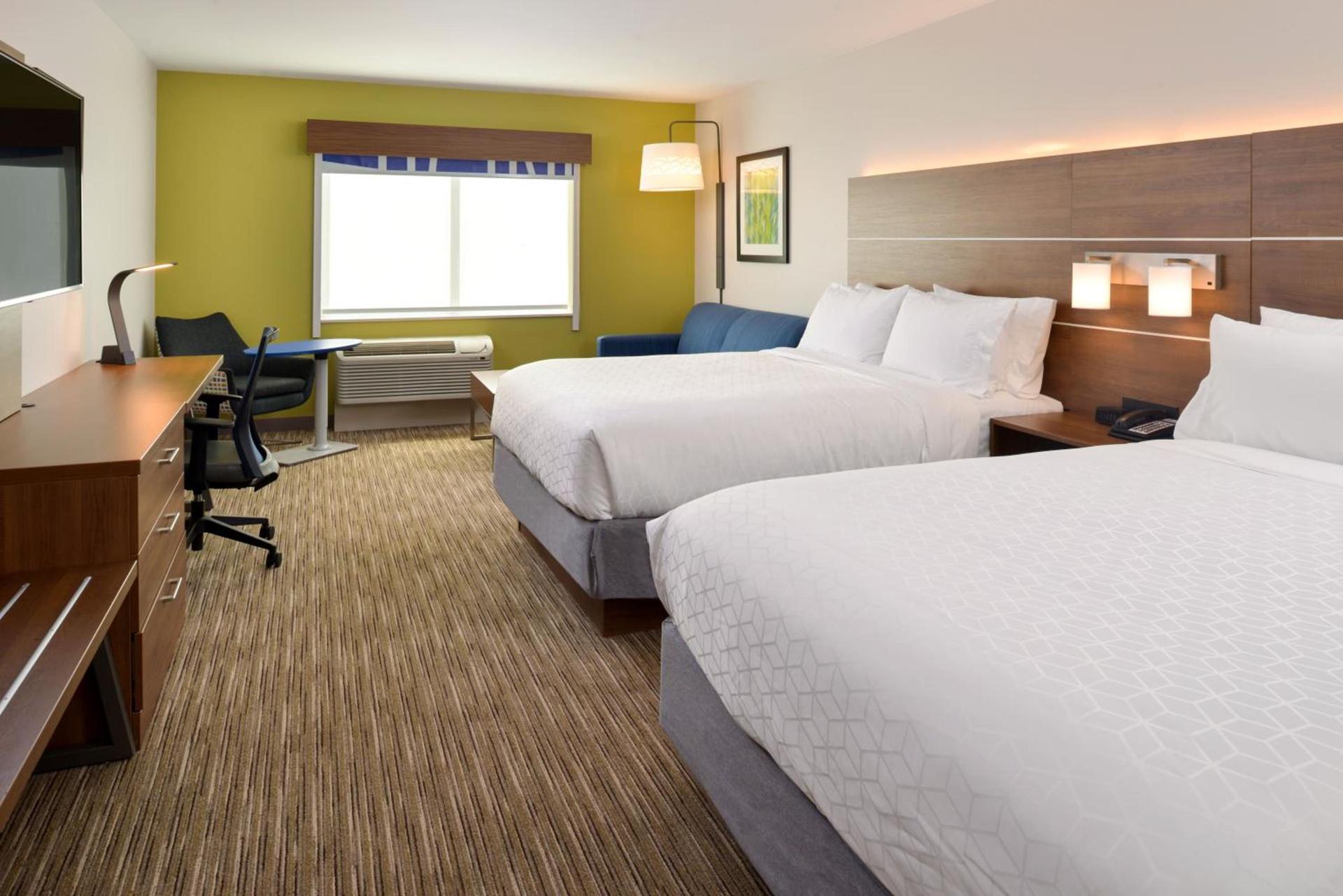 Holiday Inn Express & Suites - Ottumwa by IHG photo 16