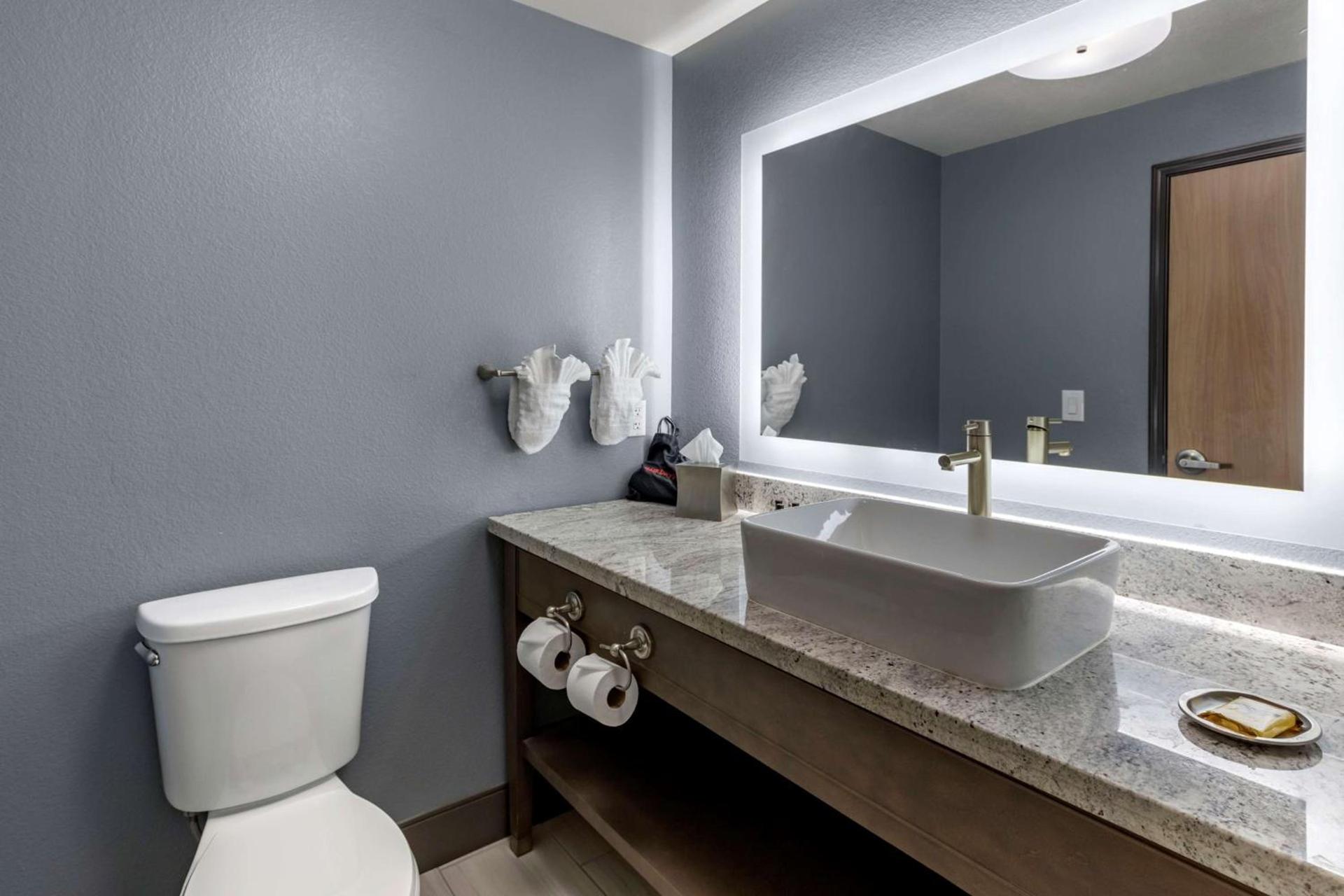 Best Western Plus Las Vegas West photo 46
