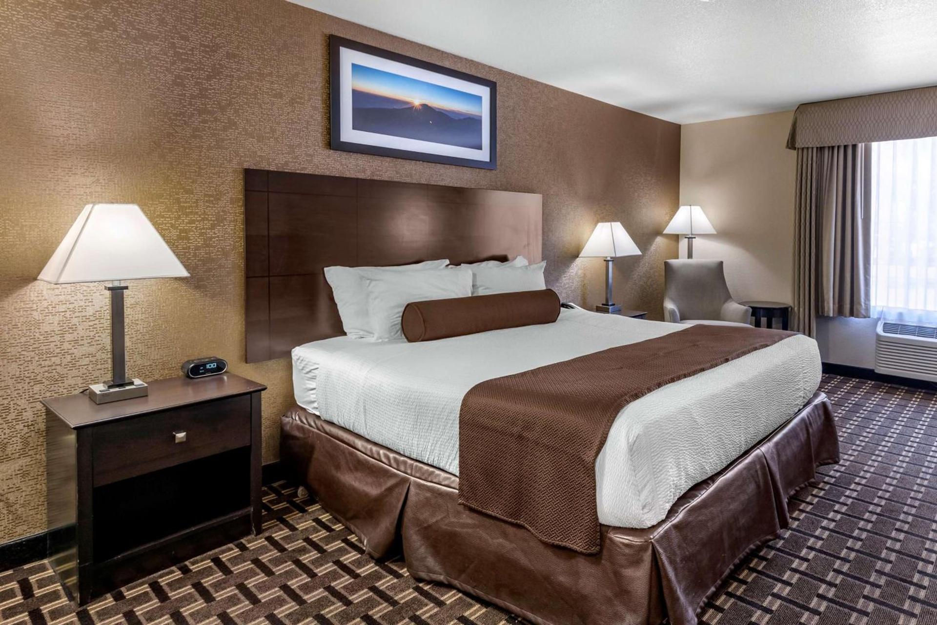 Best Western Plus Las Vegas West photo 24