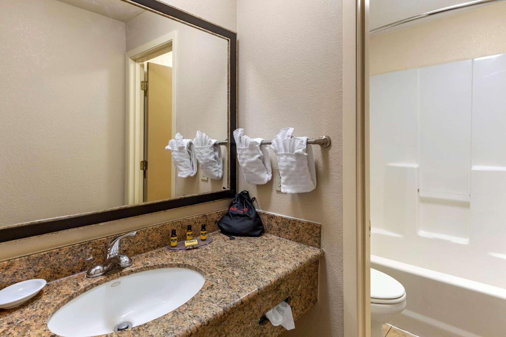 Best Western Plus Las Vegas West photo 48